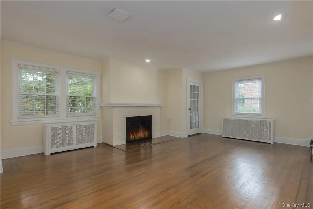 7 Carthage Lane, Scarsdale, NY, 4 Bedrooms Bedrooms, 8 Rooms Rooms,2 BathroomsBathrooms,Residential Lease,For Rent,Carthage,0,1021197 7 Carthage Lane, Scarsdale, NY, 4 Bedrooms Bedrooms, 8 Rooms Rooms,2 BathroomsBathrooms,Residential Lease,For Rent,Carthage,0,1021197