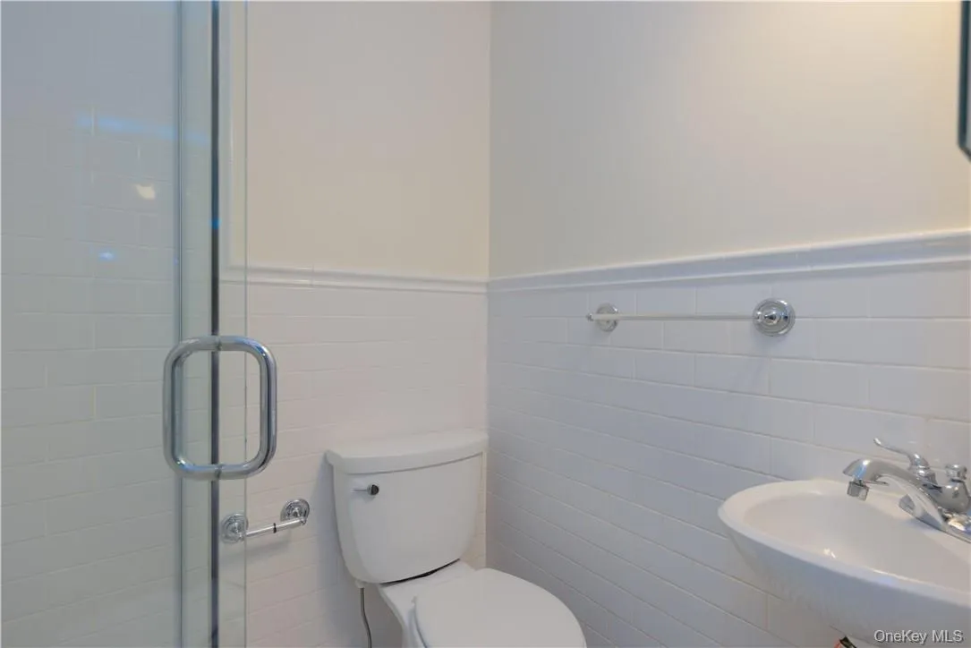 7 Carthage Lane, Scarsdale, NY, 4 Bedrooms Bedrooms, 8 Rooms Rooms,2 BathroomsBathrooms,Residential Lease,For Rent,Carthage,0,1021197 7 Carthage Lane, Scarsdale, NY, 4 Bedrooms Bedrooms, 8 Rooms Rooms,2 BathroomsBathrooms,Residential Lease,For Rent,Carthage,0,1021197