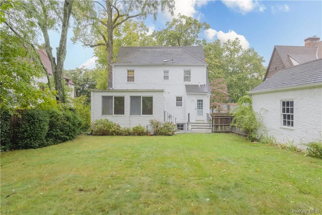7 Carthage Lane, Scarsdale, NY, 4 Bedrooms Bedrooms, 8 Rooms Rooms,2 BathroomsBathrooms,Residential Lease,For Rent,Carthage,0,1021197 7 Carthage Lane, Scarsdale, NY, 4 Bedrooms Bedrooms, 8 Rooms Rooms,2 BathroomsBathrooms,Residential Lease,For Rent,Carthage,0,1021197