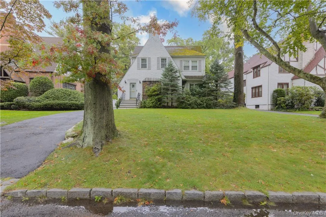 7 Carthage Lane, Scarsdale, NY, 4 Bedrooms Bedrooms, 8 Rooms Rooms,2 BathroomsBathrooms,Residential Lease,For Rent,Carthage,0,1021197 7 Carthage Lane, Scarsdale, NY, 4 Bedrooms Bedrooms, 8 Rooms Rooms,2 BathroomsBathrooms,Residential Lease,For Rent,Carthage,0,1021197
