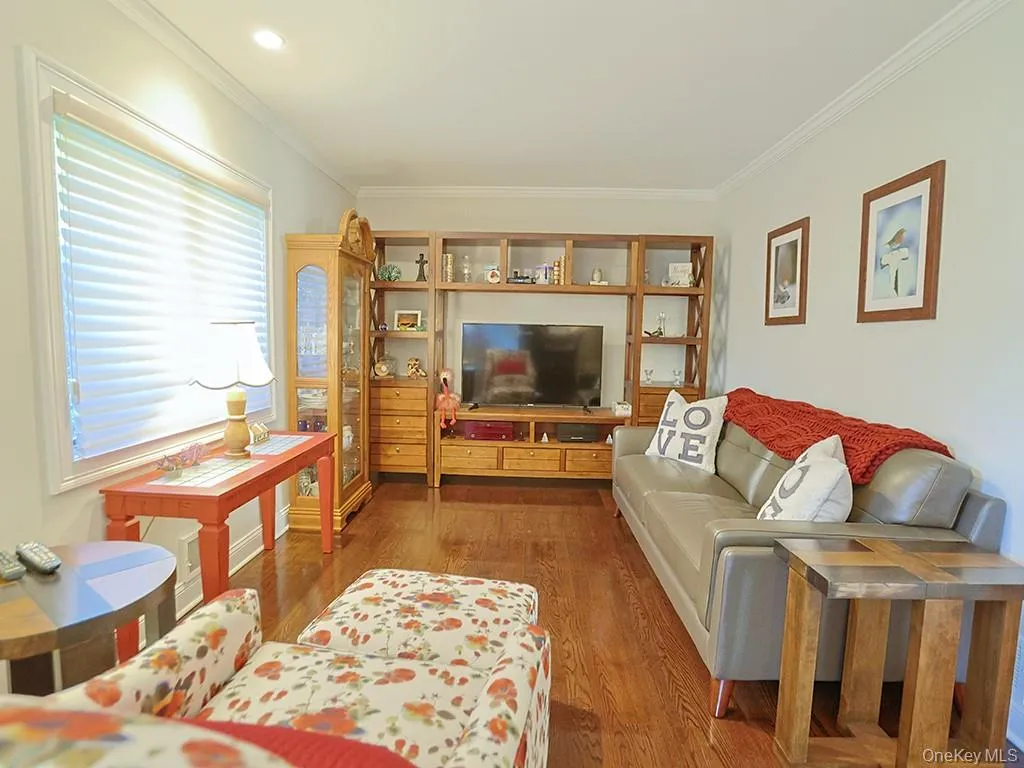 68 Van Buren Street, Orangetown, NY, 4 Bedrooms Bedrooms, 10 Rooms Rooms,3 BathroomsBathrooms,Residential,For Rent,Van Buren,0,1021200 68 Van Buren Street, Orangetown, NY, 4 Bedrooms Bedrooms, 10 Rooms Rooms,3 BathroomsBathrooms,Residential,For Rent,Van Buren,0,1021200