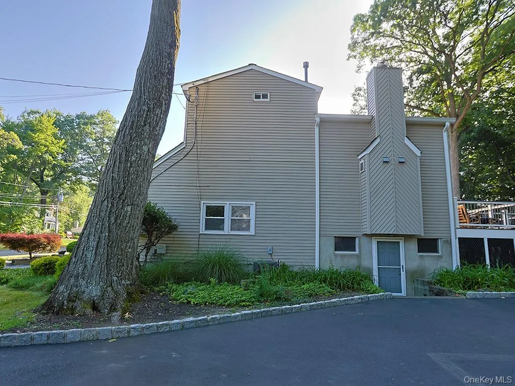 68 Van Buren Street, Orangetown, NY, 4 Bedrooms Bedrooms, 10 Rooms Rooms,3 BathroomsBathrooms,Residential,For Rent,Van Buren,0,1021200 68 Van Buren Street, Orangetown, NY, 4 Bedrooms Bedrooms, 10 Rooms Rooms,3 BathroomsBathrooms,Residential,For Rent,Van Buren,0,1021200