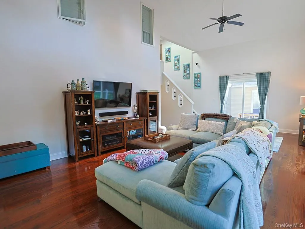 68 Van Buren Street, Orangetown, NY, 4 Bedrooms Bedrooms, 10 Rooms Rooms,3 BathroomsBathrooms,Residential,For Rent,Van Buren,0,1021200 68 Van Buren Street, Orangetown, NY, 4 Bedrooms Bedrooms, 10 Rooms Rooms,3 BathroomsBathrooms,Residential,For Rent,Van Buren,0,1021200