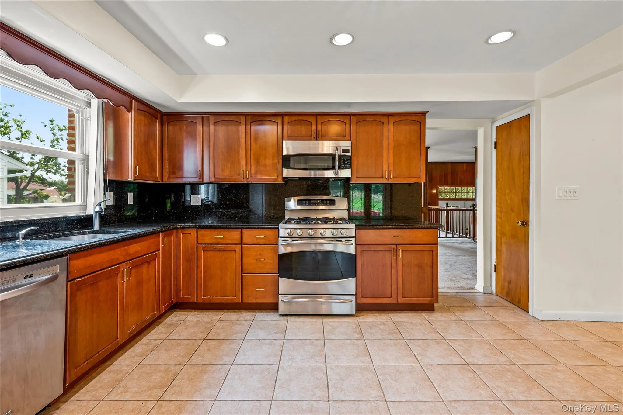 18 Dogwood Road, North Hempstead, NY, 4 Bedrooms Bedrooms, 8 Rooms Rooms,2 BathroomsBathrooms,Residential Lease,For Rent,Dogwood,0,1021203 18 Dogwood Road, North Hempstead, NY, 4 Bedrooms Bedrooms, 8 Rooms Rooms,2 BathroomsBathrooms,Residential Lease,For Rent,Dogwood,0,1021203