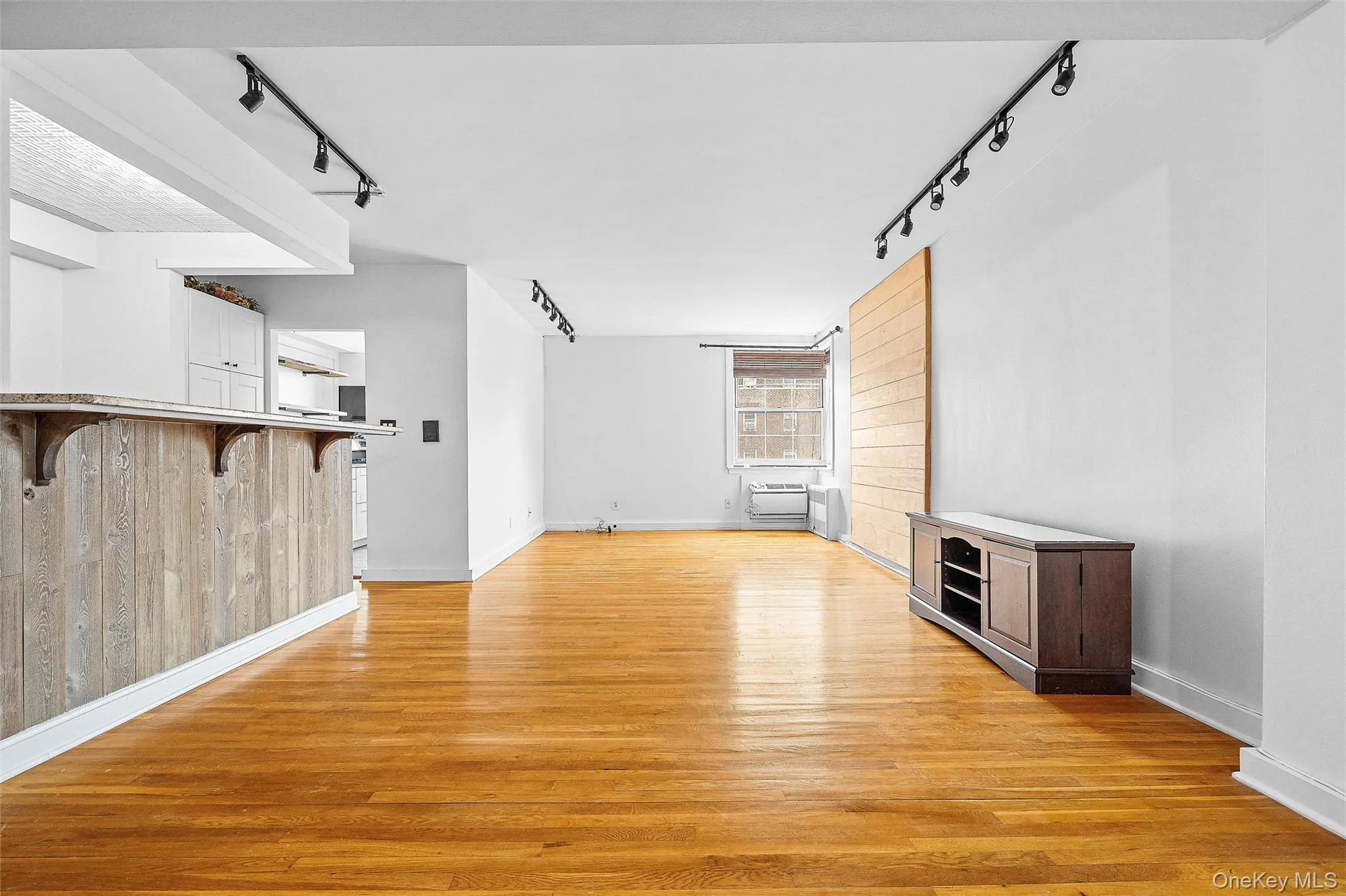804 Bronx River Road, Yonkers, NY, 1 Bedroom Bedrooms, 4 Rooms Rooms,1 BathroomBathrooms,Residential,For Rent,Bronx River,0,1021204 804 Bronx River Road, Yonkers, NY, 1 Bedroom Bedrooms, 4 Rooms Rooms,1 BathroomBathrooms,Residential,For Rent,Bronx River,0,1021204