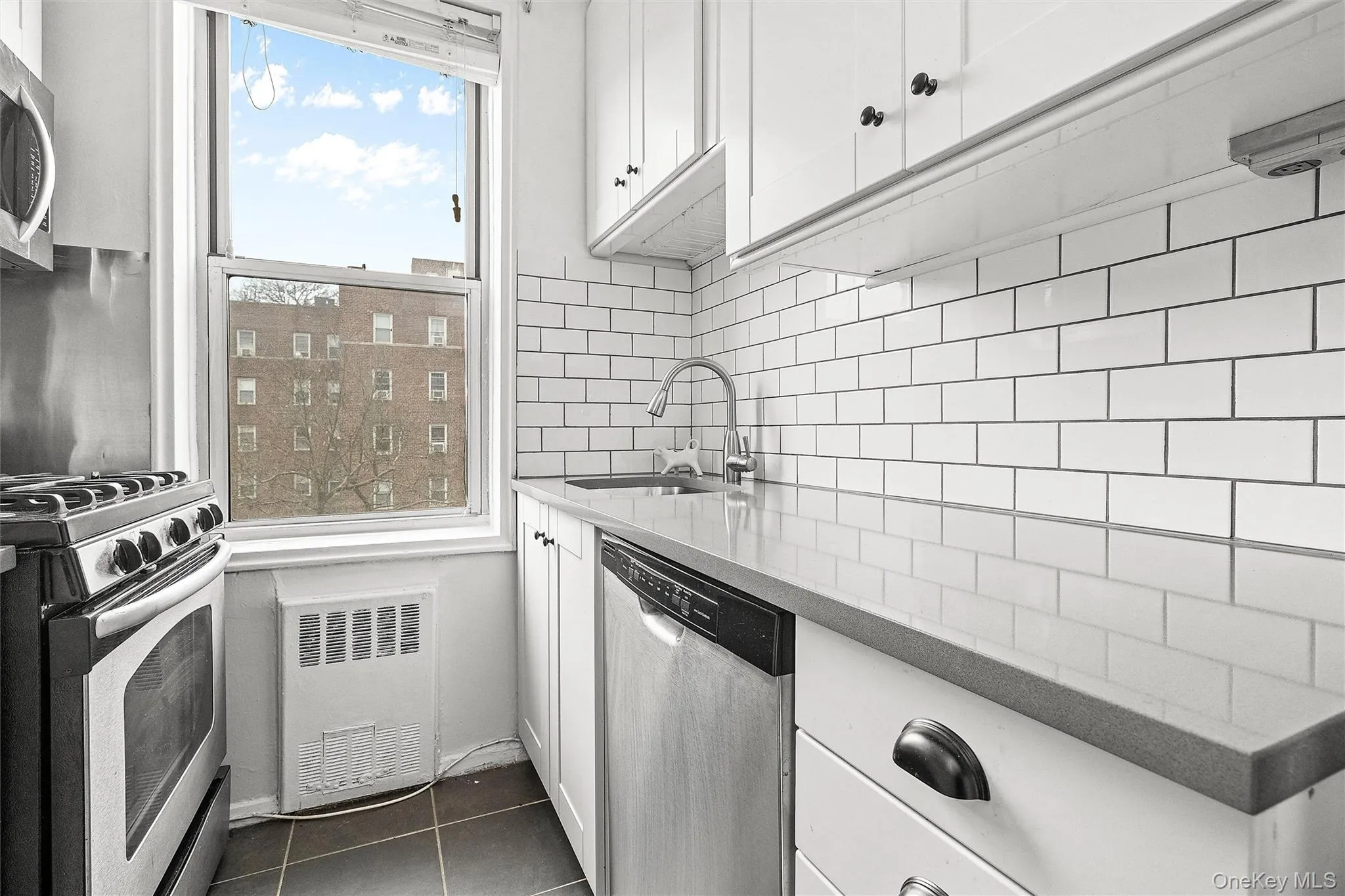 804 Bronx River Road, Yonkers, NY, 1 Bedroom Bedrooms, 4 Rooms Rooms,1 BathroomBathrooms,Residential,For Rent,Bronx River,0,1021204 804 Bronx River Road, Yonkers, NY, 1 Bedroom Bedrooms, 4 Rooms Rooms,1 BathroomBathrooms,Residential,For Rent,Bronx River,0,1021204
