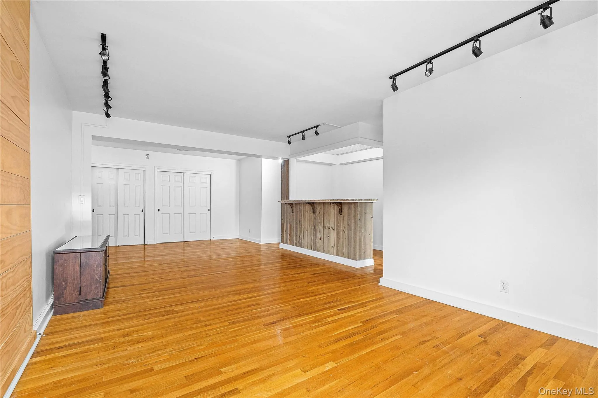 804 Bronx River Road, Yonkers, NY, 1 Bedroom Bedrooms, 4 Rooms Rooms,1 BathroomBathrooms,Residential,For Rent,Bronx River,0,1021204 804 Bronx River Road, Yonkers, NY, 1 Bedroom Bedrooms, 4 Rooms Rooms,1 BathroomBathrooms,Residential,For Rent,Bronx River,0,1021204