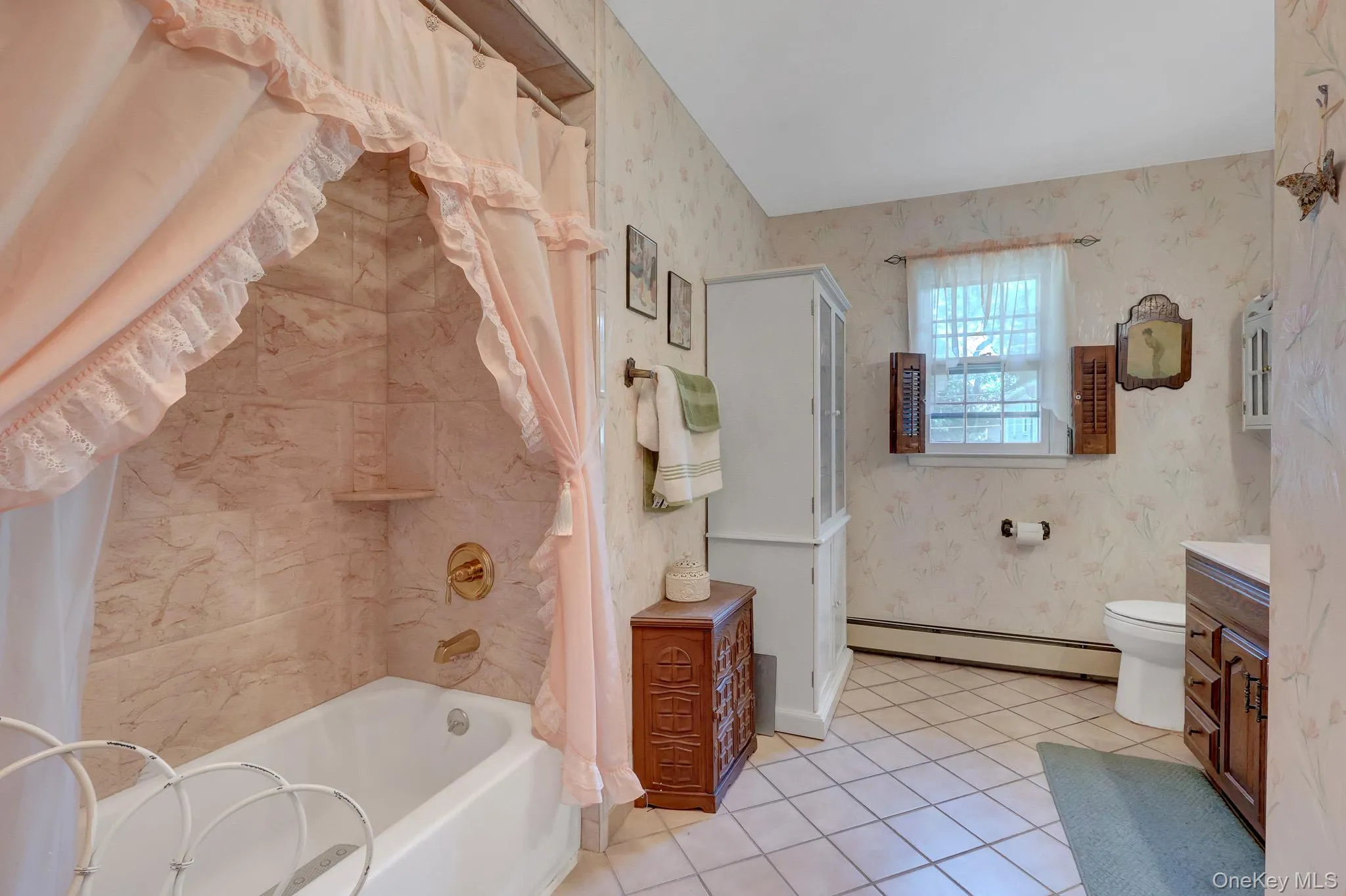 175 Franklin Street, Brookhaven, NY, 3 Bedrooms Bedrooms, 7 Rooms Rooms,1 BathroomBathrooms,Residential,For Rent,Franklin,0,1021205 175 Franklin Street, Brookhaven, NY, 3 Bedrooms Bedrooms, 7 Rooms Rooms,1 BathroomBathrooms,Residential,For Rent,Franklin,0,1021205