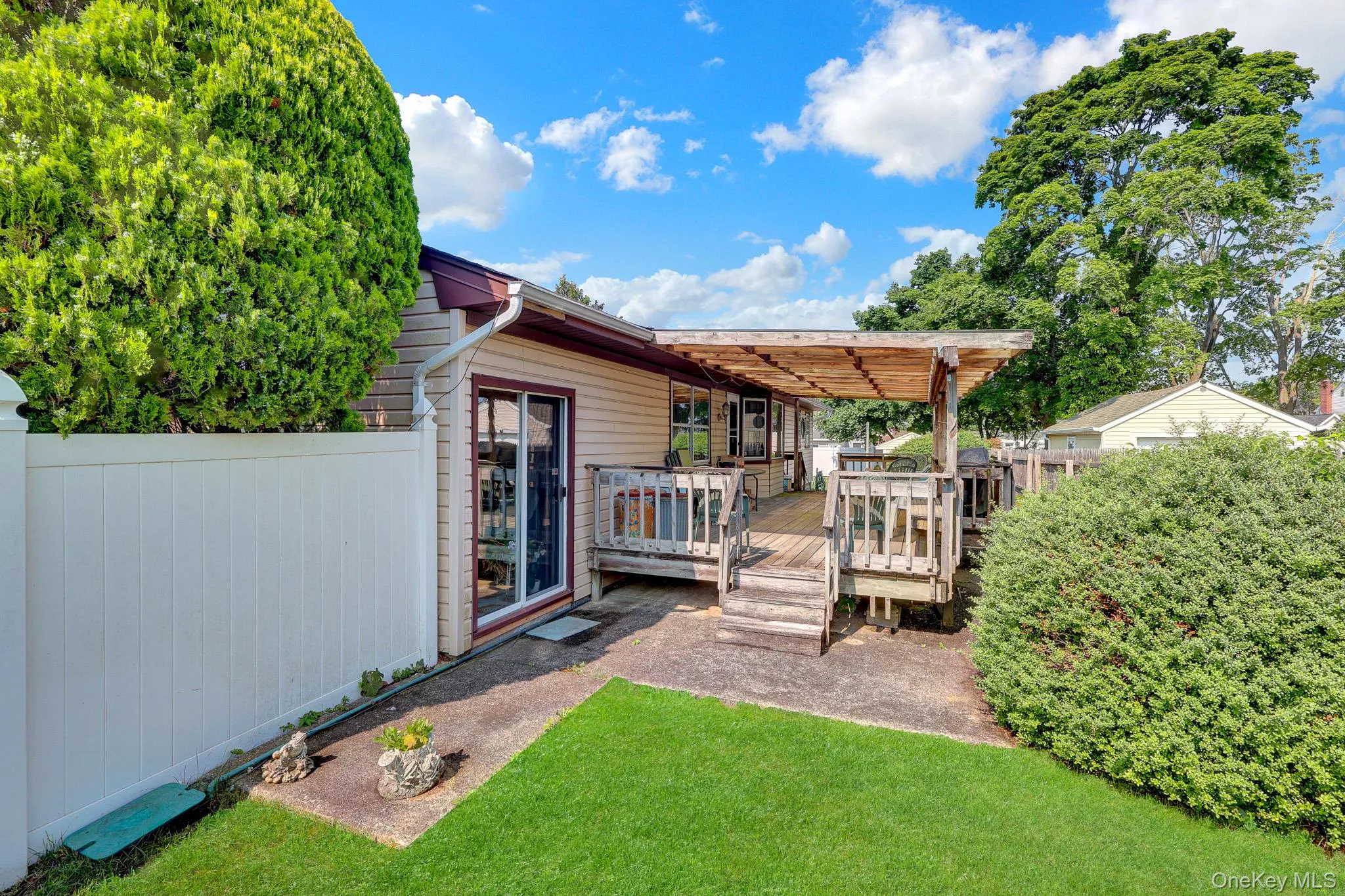 175 Franklin Street, Brookhaven, NY, 3 Bedrooms Bedrooms, 7 Rooms Rooms,1 BathroomBathrooms,Residential,For Rent,Franklin,0,1021205 175 Franklin Street, Brookhaven, NY, 3 Bedrooms Bedrooms, 7 Rooms Rooms,1 BathroomBathrooms,Residential,For Rent,Franklin,0,1021205