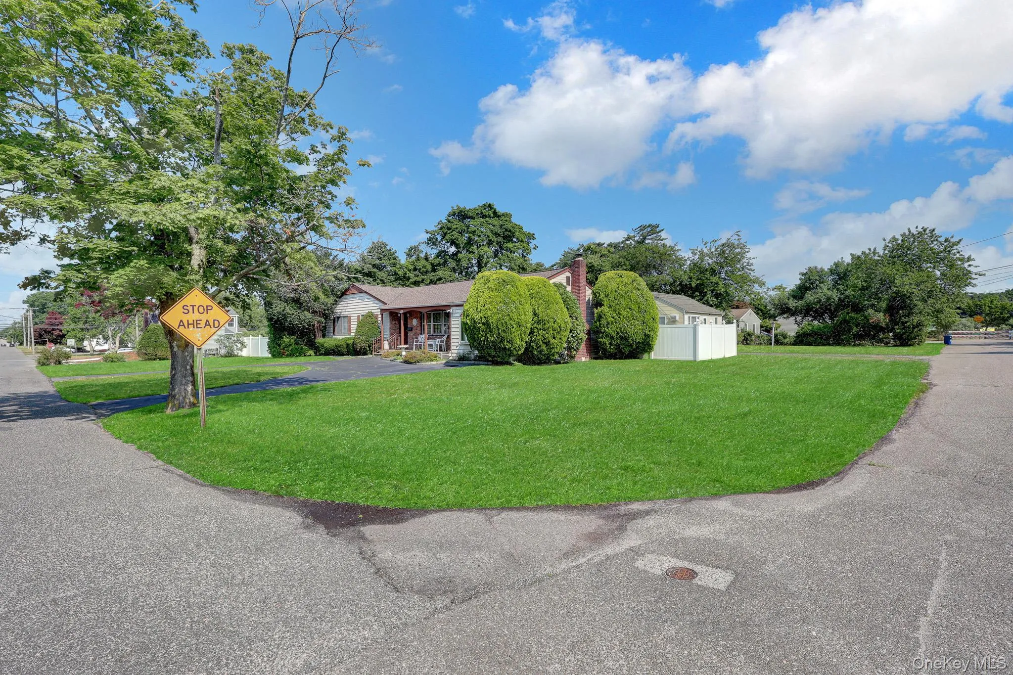 175 Franklin Street, Brookhaven, NY, 3 Bedrooms Bedrooms, 7 Rooms Rooms,1 BathroomBathrooms,Residential,For Rent,Franklin,0,1021205 175 Franklin Street, Brookhaven, NY, 3 Bedrooms Bedrooms, 7 Rooms Rooms,1 BathroomBathrooms,Residential,For Rent,Franklin,0,1021205