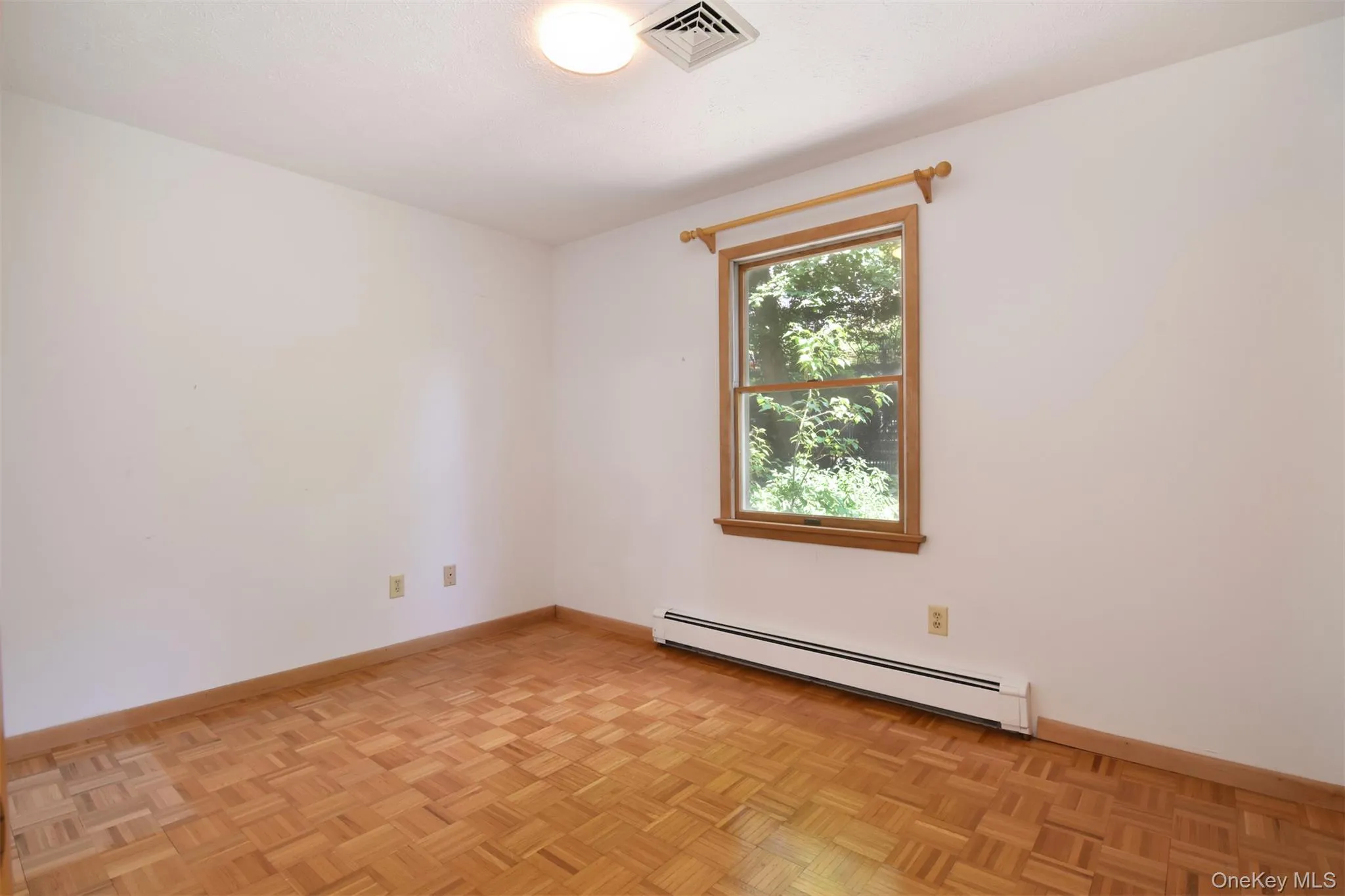 Third Bedroom. Eastern exposure. Parquet wood floors. Third Bedroom. Eastern exposure. Parquet wood floors.