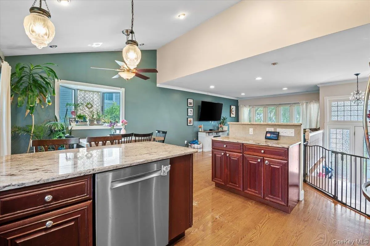 215 Boston Avenue, Oyster Bay, NY, 4 Bedrooms Bedrooms, 9 Rooms Rooms,2 BathroomsBathrooms,Residential,For Rent,Boston,0,1021211 215 Boston Avenue, Oyster Bay, NY, 4 Bedrooms Bedrooms, 9 Rooms Rooms,2 BathroomsBathrooms,Residential,For Rent,Boston,0,1021211