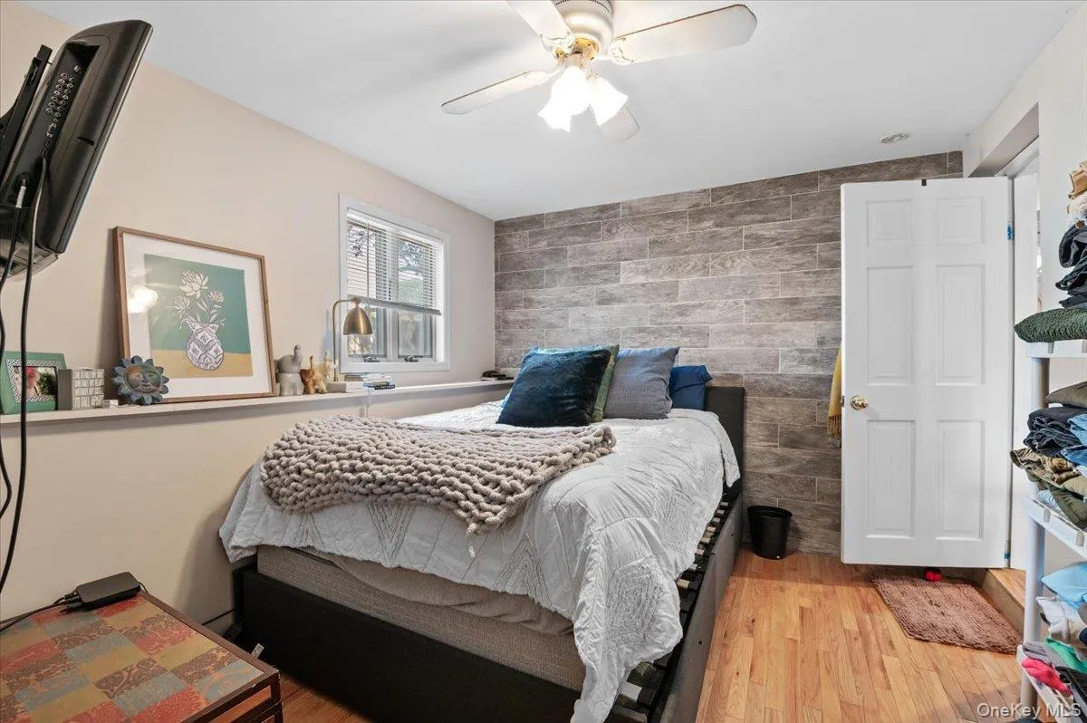 215 Boston Avenue, Oyster Bay, NY, 4 Bedrooms Bedrooms, 9 Rooms Rooms,2 BathroomsBathrooms,Residential,For Rent,Boston,0,1021211 215 Boston Avenue, Oyster Bay, NY, 4 Bedrooms Bedrooms, 9 Rooms Rooms,2 BathroomsBathrooms,Residential,For Rent,Boston,0,1021211