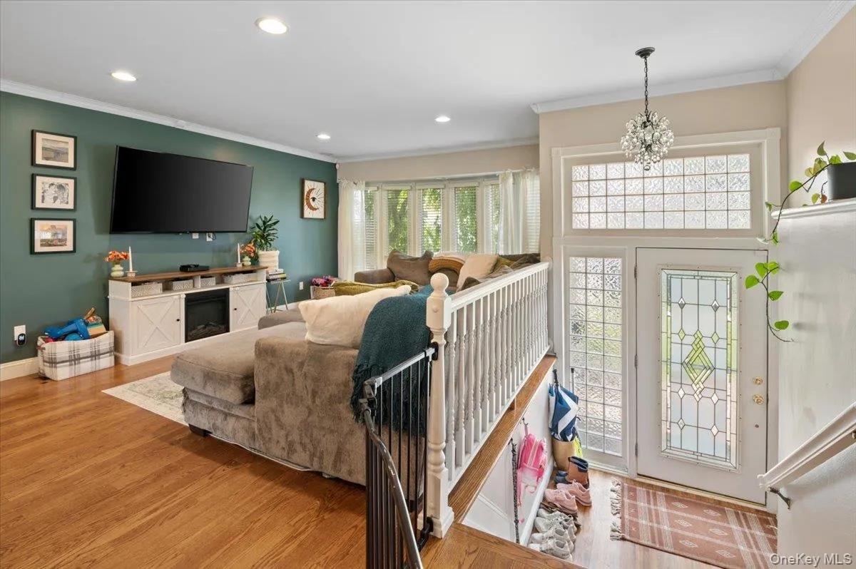 215 Boston Avenue, Oyster Bay, NY, 4 Bedrooms Bedrooms, 9 Rooms Rooms,2 BathroomsBathrooms,Residential,For Rent,Boston,0,1021211 215 Boston Avenue, Oyster Bay, NY, 4 Bedrooms Bedrooms, 9 Rooms Rooms,2 BathroomsBathrooms,Residential,For Rent,Boston,0,1021211