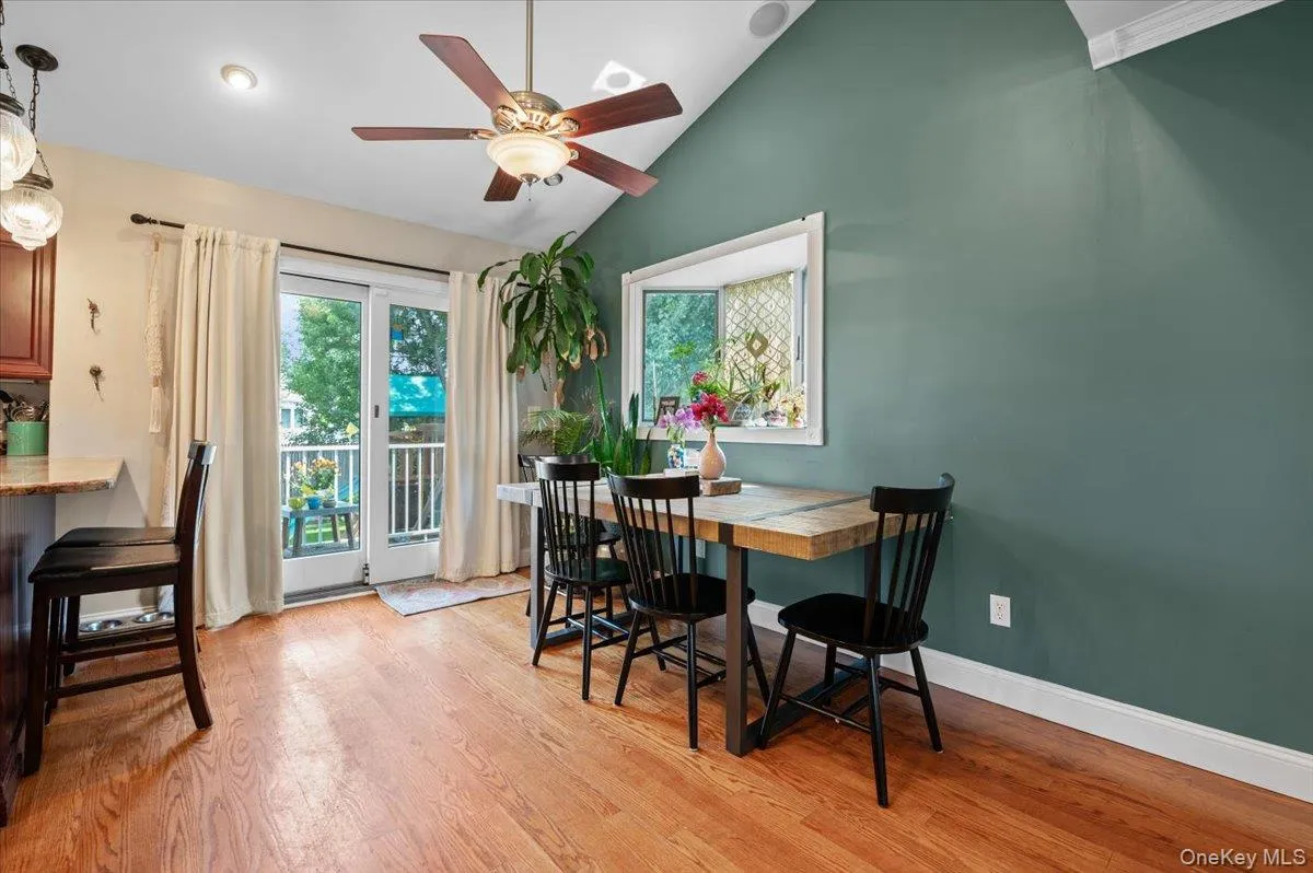 215 Boston Avenue, Oyster Bay, NY, 4 Bedrooms Bedrooms, 9 Rooms Rooms,2 BathroomsBathrooms,Residential,For Rent,Boston,0,1021211 215 Boston Avenue, Oyster Bay, NY, 4 Bedrooms Bedrooms, 9 Rooms Rooms,2 BathroomsBathrooms,Residential,For Rent,Boston,0,1021211