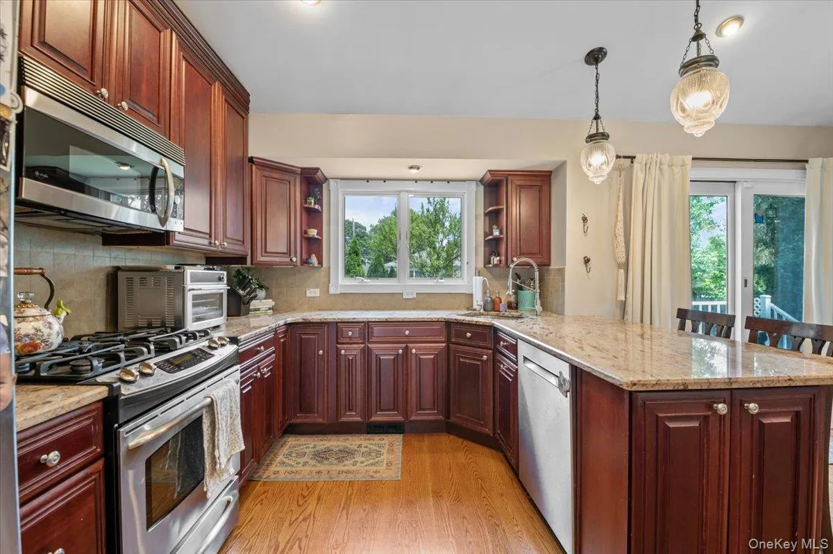 215 Boston Avenue, Oyster Bay, NY, 4 Bedrooms Bedrooms, 9 Rooms Rooms,2 BathroomsBathrooms,Residential,For Rent,Boston,0,1021211 215 Boston Avenue, Oyster Bay, NY, 4 Bedrooms Bedrooms, 9 Rooms Rooms,2 BathroomsBathrooms,Residential,For Rent,Boston,0,1021211
