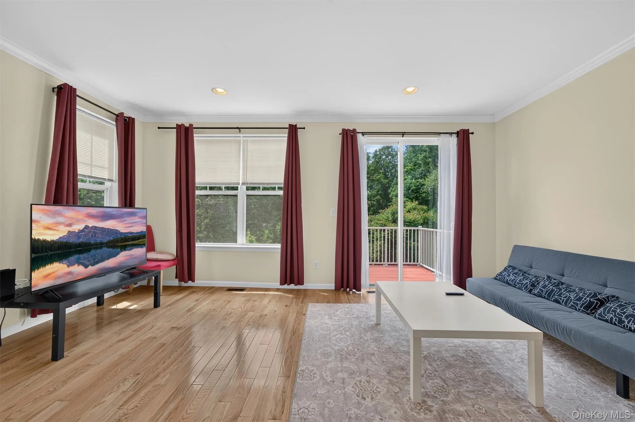 37 Meadow View Drive, Middletown, NY, 3 Bedrooms Bedrooms, 7 Rooms Rooms,2 BathroomsBathrooms,Residential,For Rent,Meadow View,0,1021212 37 Meadow View Drive, Middletown, NY, 3 Bedrooms Bedrooms, 7 Rooms Rooms,2 BathroomsBathrooms,Residential,For Rent,Meadow View,0,1021212