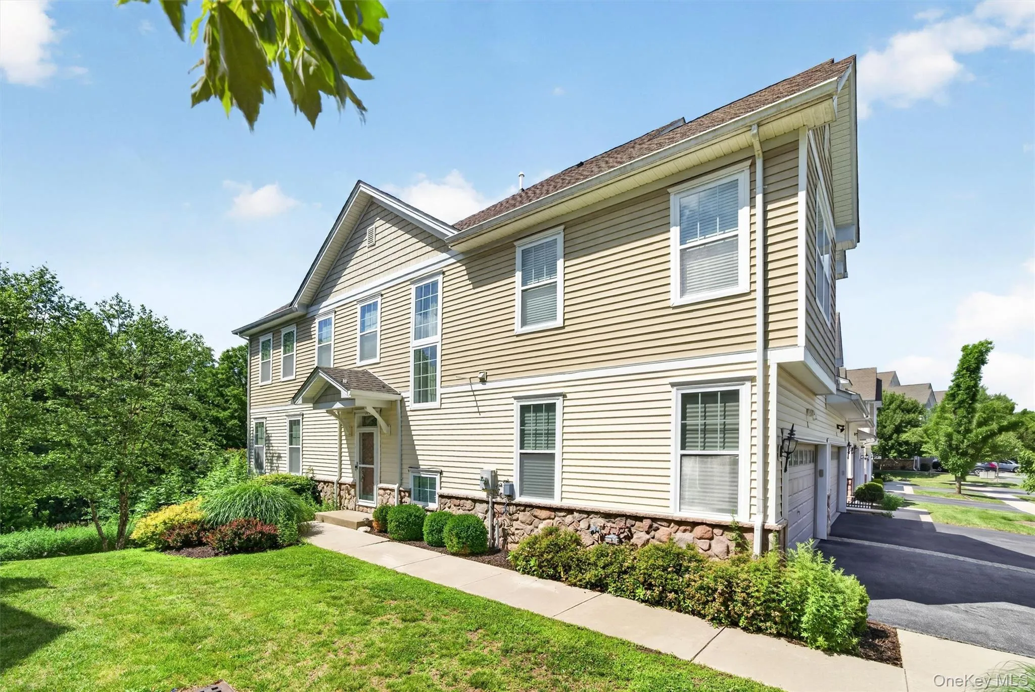 37 Meadow View Drive, Middletown, NY, 3 Bedrooms Bedrooms, 7 Rooms Rooms,2 BathroomsBathrooms,Residential,For Rent,Meadow View,0,1021212 37 Meadow View Drive, Middletown, NY, 3 Bedrooms Bedrooms, 7 Rooms Rooms,2 BathroomsBathrooms,Residential,For Rent,Meadow View,0,1021212