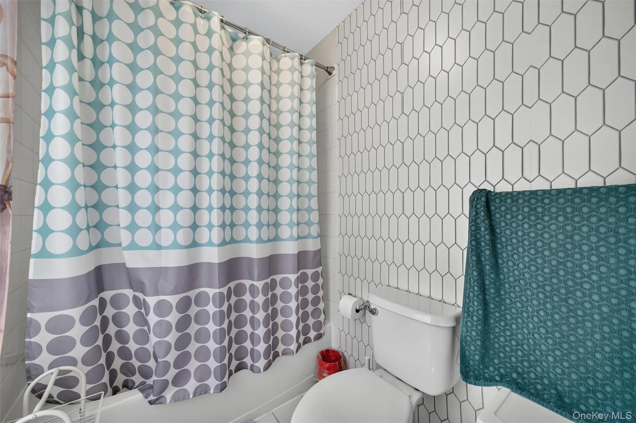 37 Meadow View Drive, Middletown, NY, 3 Bedrooms Bedrooms, 7 Rooms Rooms,2 BathroomsBathrooms,Residential,For Rent,Meadow View,0,1021212 37 Meadow View Drive, Middletown, NY, 3 Bedrooms Bedrooms, 7 Rooms Rooms,2 BathroomsBathrooms,Residential,For Rent,Meadow View,0,1021212