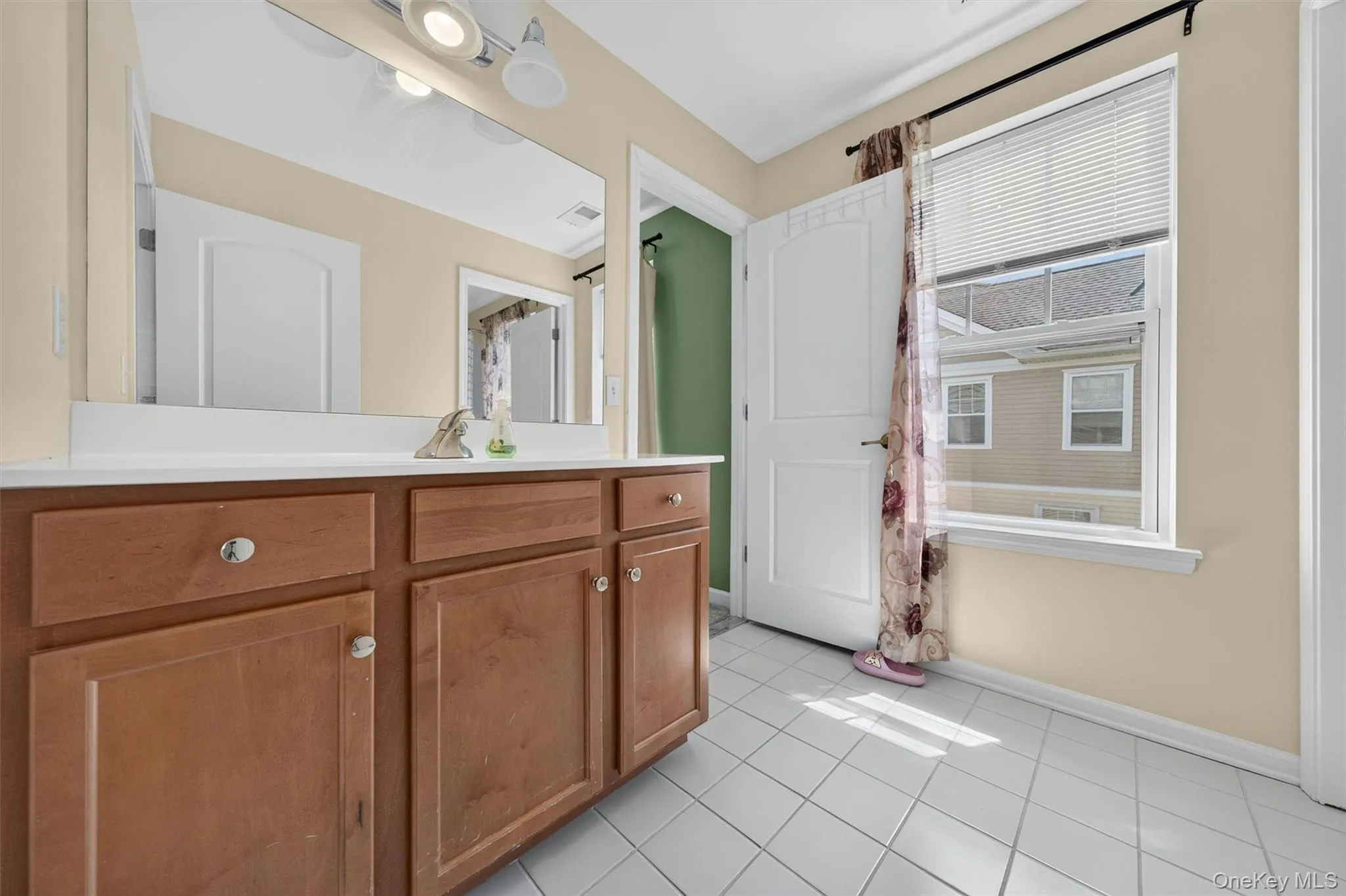 37 Meadow View Drive, Middletown, NY, 3 Bedrooms Bedrooms, 7 Rooms Rooms,2 BathroomsBathrooms,Residential,For Rent,Meadow View,0,1021212 37 Meadow View Drive, Middletown, NY, 3 Bedrooms Bedrooms, 7 Rooms Rooms,2 BathroomsBathrooms,Residential,For Rent,Meadow View,0,1021212