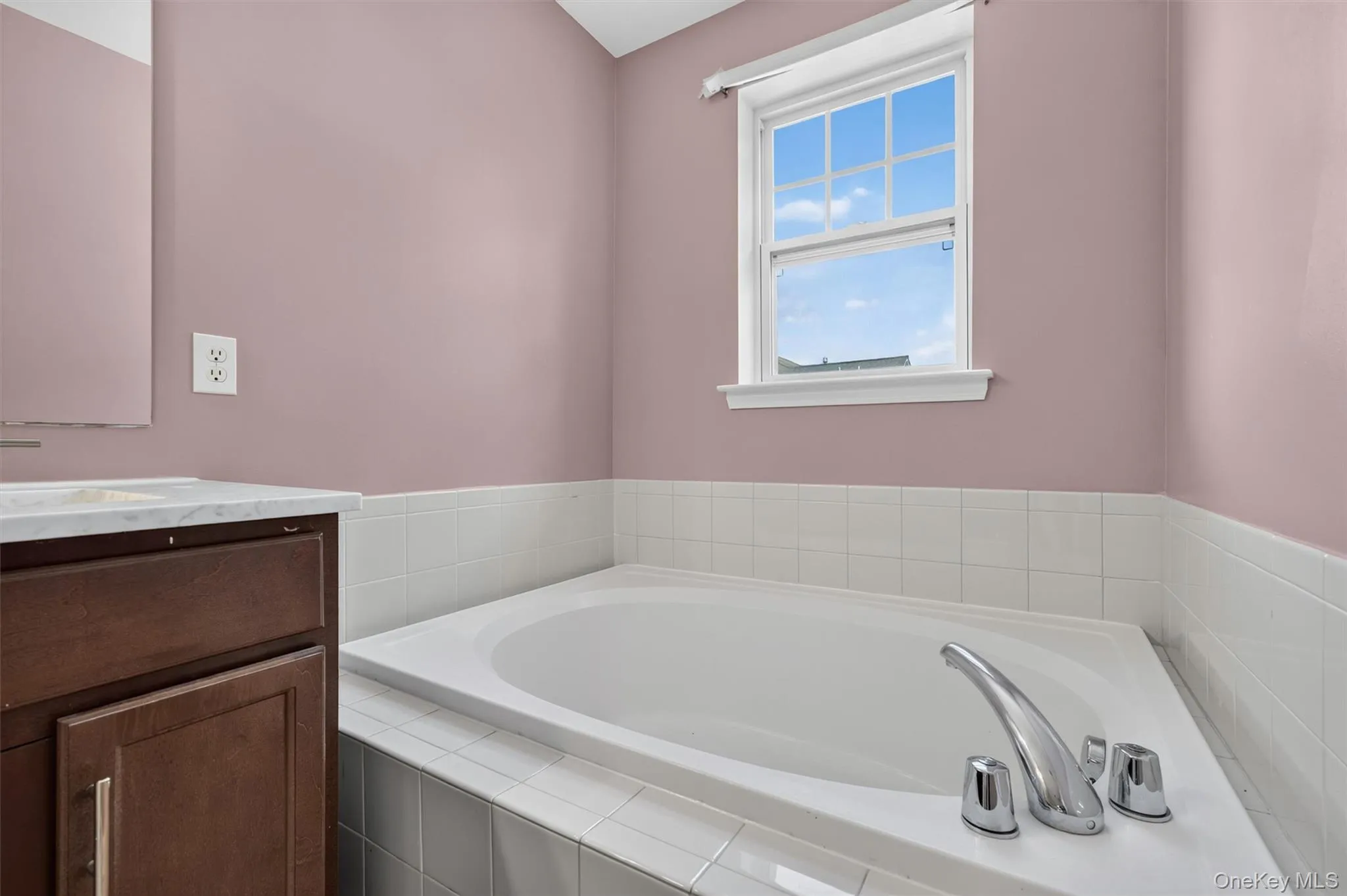 37 Meadow View Drive, Middletown, NY, 3 Bedrooms Bedrooms, 7 Rooms Rooms,2 BathroomsBathrooms,Residential,For Rent,Meadow View,0,1021212 37 Meadow View Drive, Middletown, NY, 3 Bedrooms Bedrooms, 7 Rooms Rooms,2 BathroomsBathrooms,Residential,For Rent,Meadow View,0,1021212