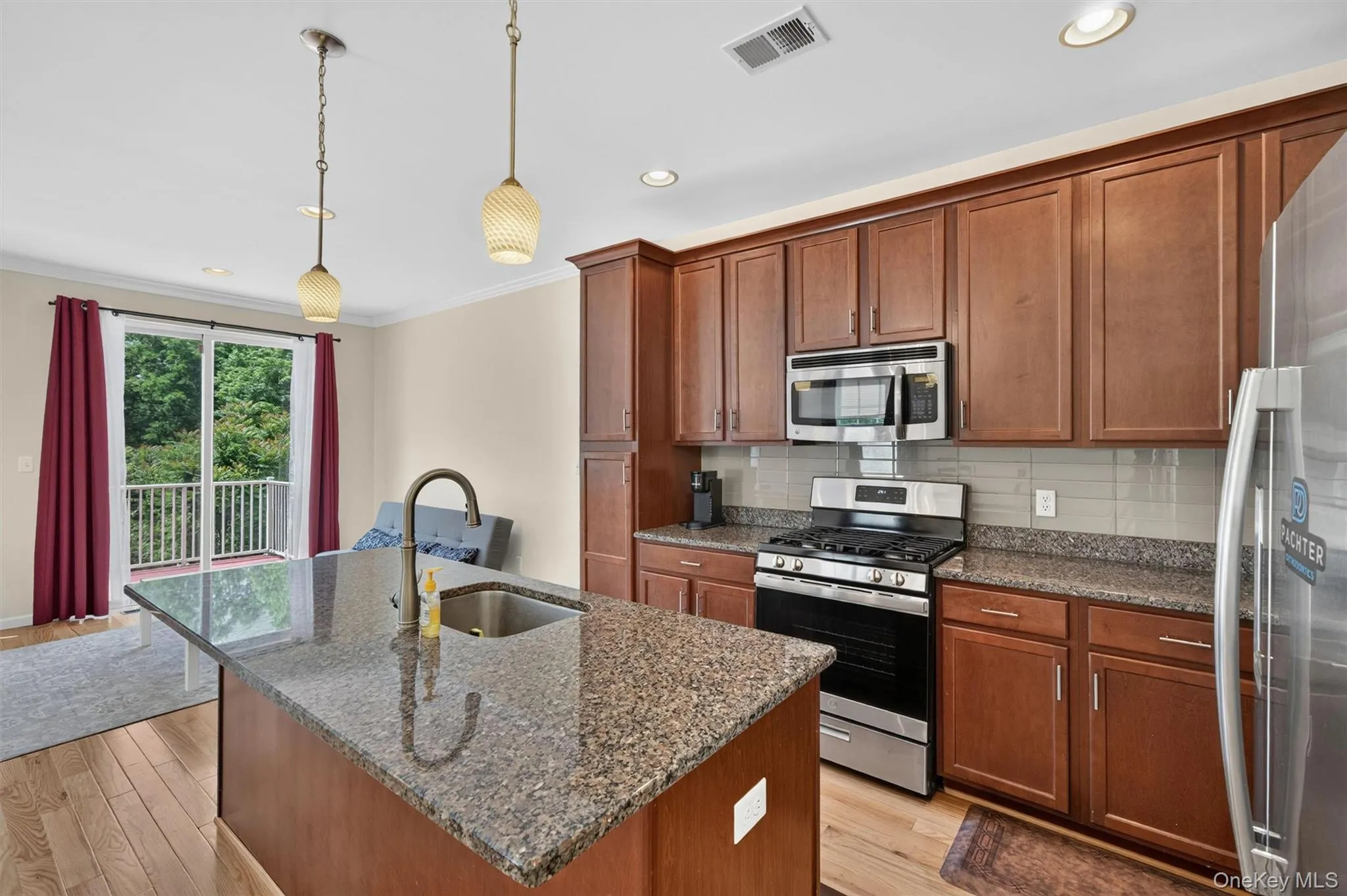 37 Meadow View Drive, Middletown, NY, 3 Bedrooms Bedrooms, 7 Rooms Rooms,2 BathroomsBathrooms,Residential,For Rent,Meadow View,0,1021212 37 Meadow View Drive, Middletown, NY, 3 Bedrooms Bedrooms, 7 Rooms Rooms,2 BathroomsBathrooms,Residential,For Rent,Meadow View,0,1021212