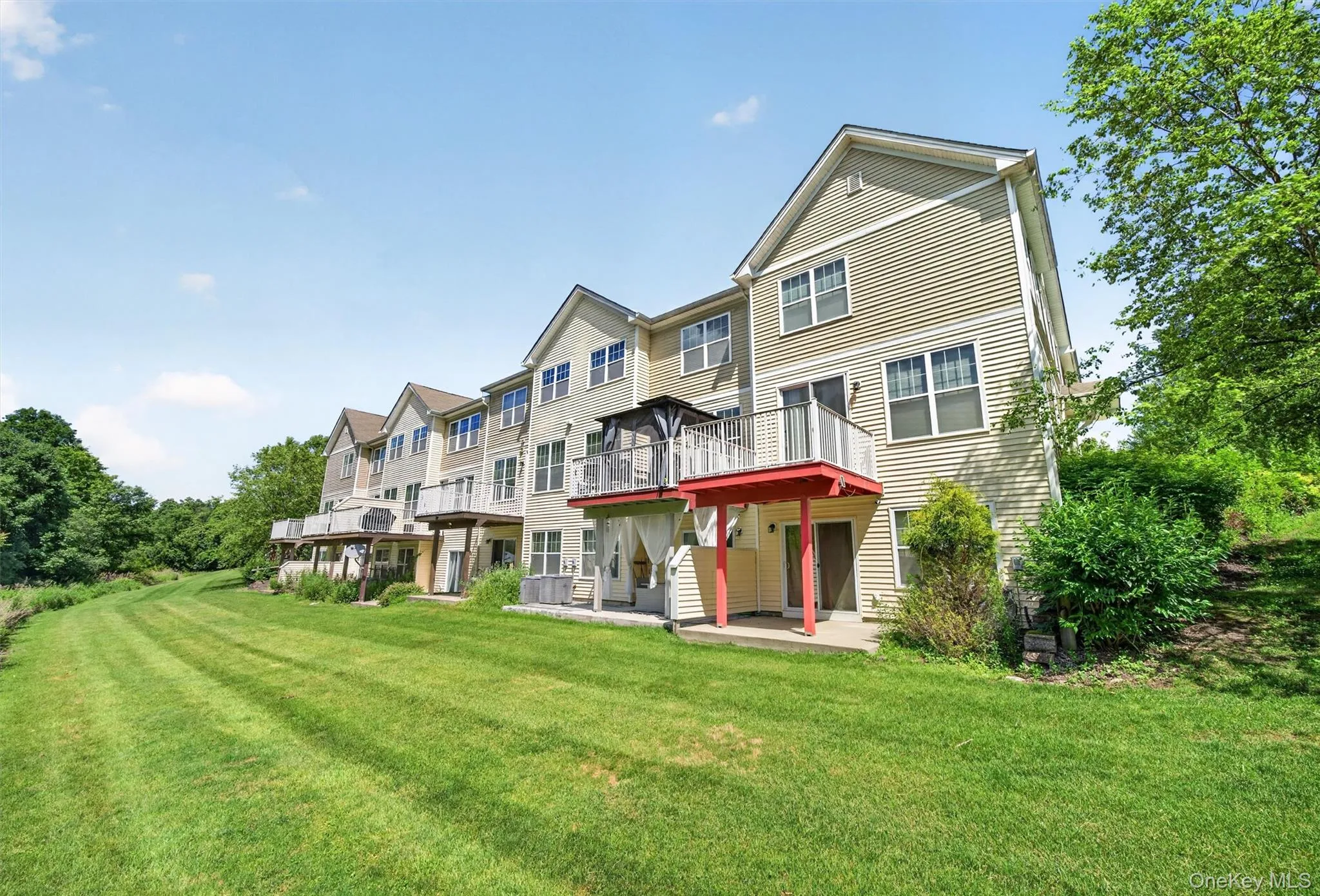 37 Meadow View Drive, Middletown, NY, 3 Bedrooms Bedrooms, 7 Rooms Rooms,2 BathroomsBathrooms,Residential,For Rent,Meadow View,0,1021212 37 Meadow View Drive, Middletown, NY, 3 Bedrooms Bedrooms, 7 Rooms Rooms,2 BathroomsBathrooms,Residential,For Rent,Meadow View,0,1021212