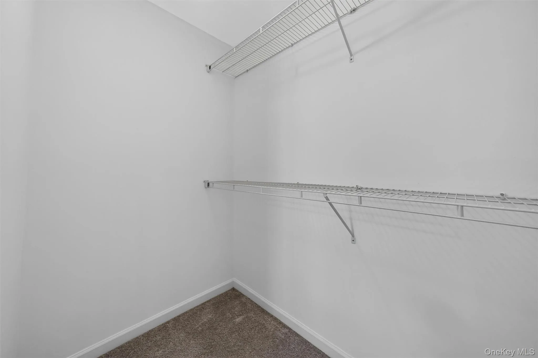 37 Meadow View Drive, Middletown, NY, 3 Bedrooms Bedrooms, 7 Rooms Rooms,2 BathroomsBathrooms,Residential,For Rent,Meadow View,0,1021212 37 Meadow View Drive, Middletown, NY, 3 Bedrooms Bedrooms, 7 Rooms Rooms,2 BathroomsBathrooms,Residential,For Rent,Meadow View,0,1021212