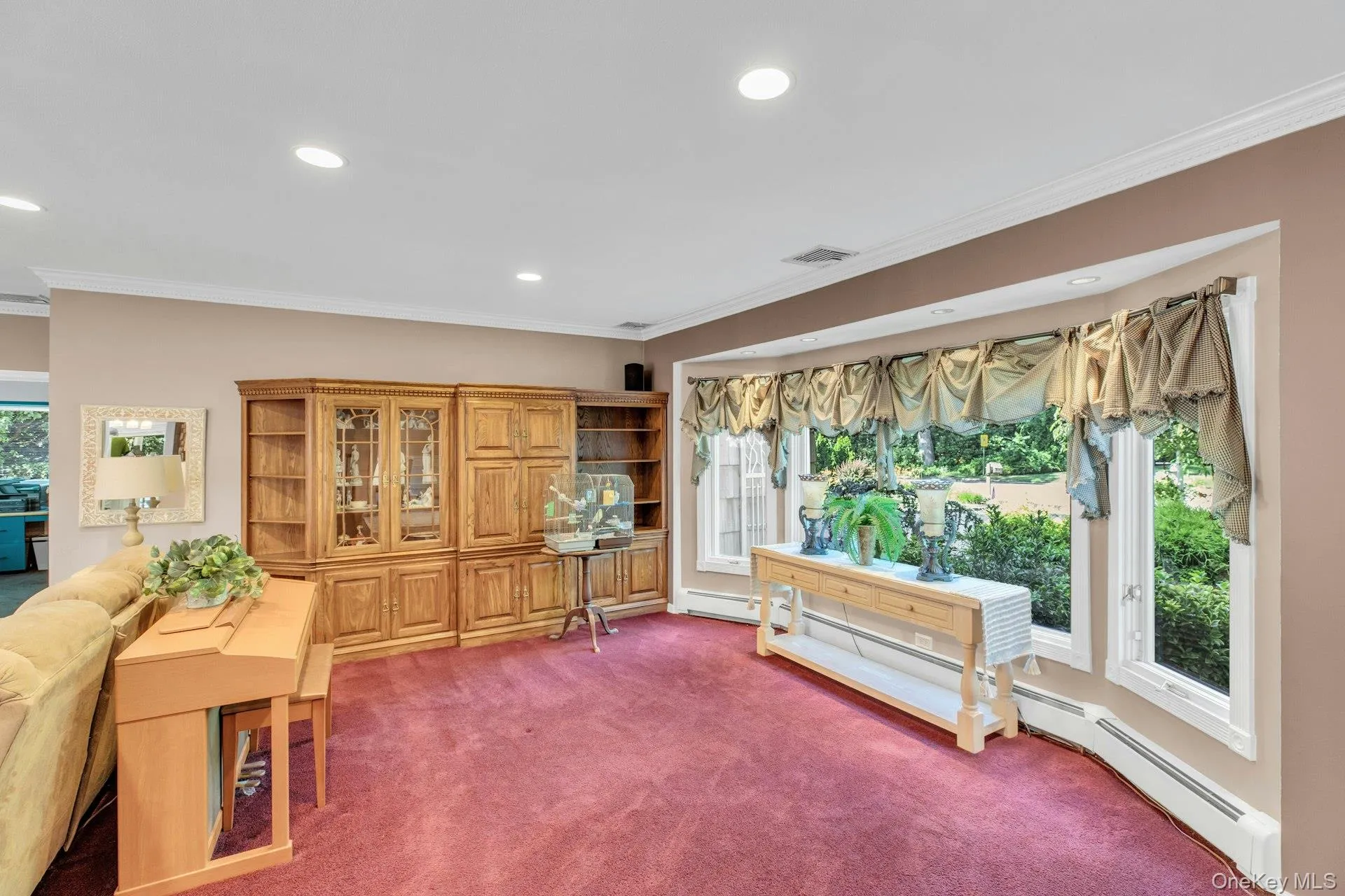 133 Main Avenue, Brookhaven, NY, 5 Bedrooms Bedrooms, 9 Rooms Rooms,2 BathroomsBathrooms,Residential,For Rent,Main,0,1021215 133 Main Avenue, Brookhaven, NY, 5 Bedrooms Bedrooms, 9 Rooms Rooms,2 BathroomsBathrooms,Residential,For Rent,Main,0,1021215