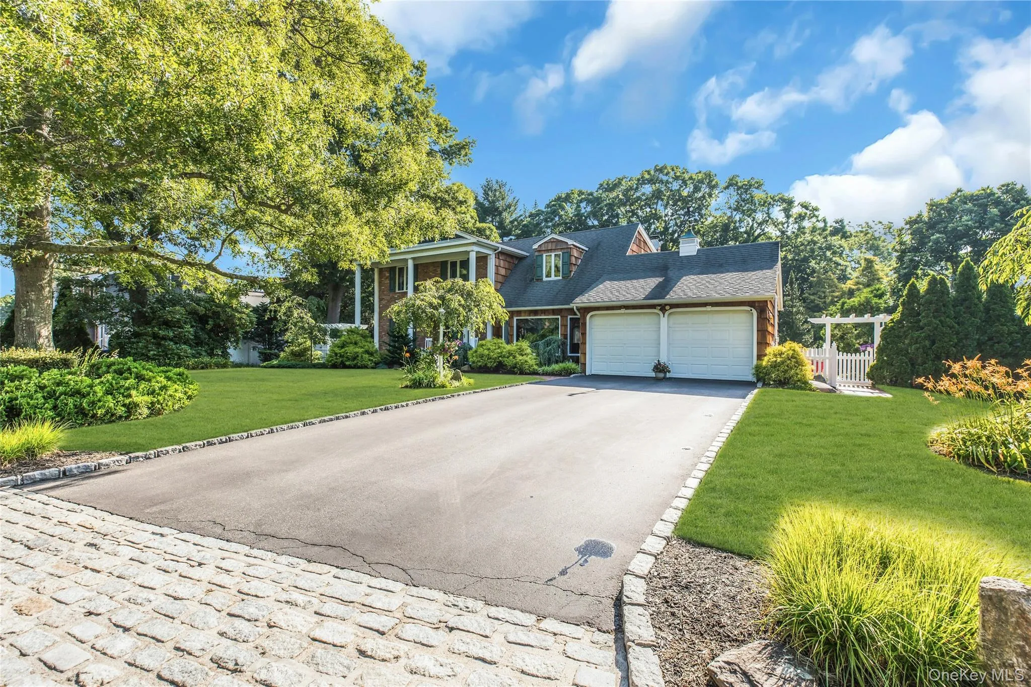 133 Main Avenue, Brookhaven, NY, 5 Bedrooms Bedrooms, 9 Rooms Rooms,2 BathroomsBathrooms,Residential,For Rent,Main,0,1021215 133 Main Avenue, Brookhaven, NY, 5 Bedrooms Bedrooms, 9 Rooms Rooms,2 BathroomsBathrooms,Residential,For Rent,Main,0,1021215