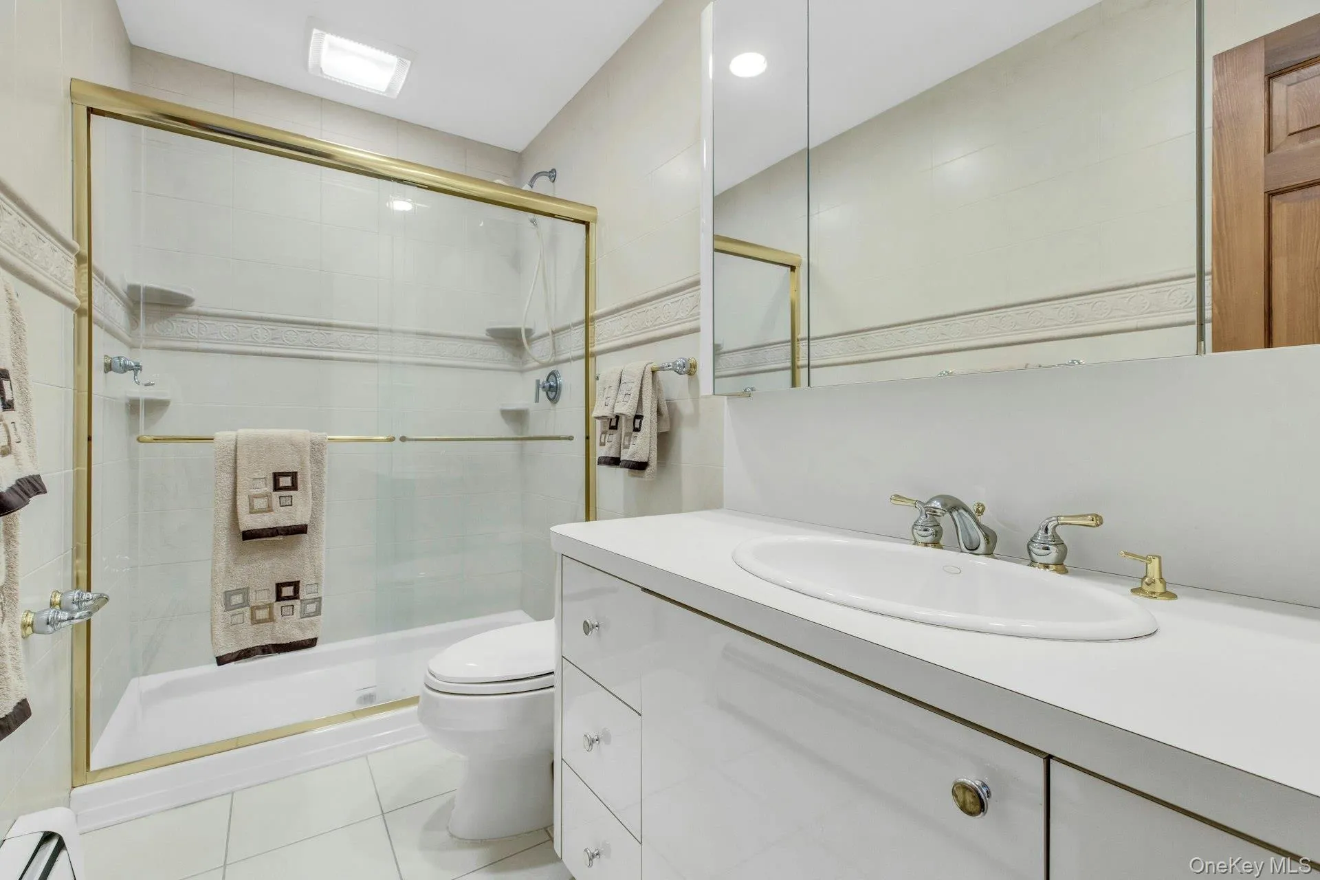 133 Main Avenue, Brookhaven, NY, 5 Bedrooms Bedrooms, 9 Rooms Rooms,2 BathroomsBathrooms,Residential,For Rent,Main,0,1021215 133 Main Avenue, Brookhaven, NY, 5 Bedrooms Bedrooms, 9 Rooms Rooms,2 BathroomsBathrooms,Residential,For Rent,Main,0,1021215