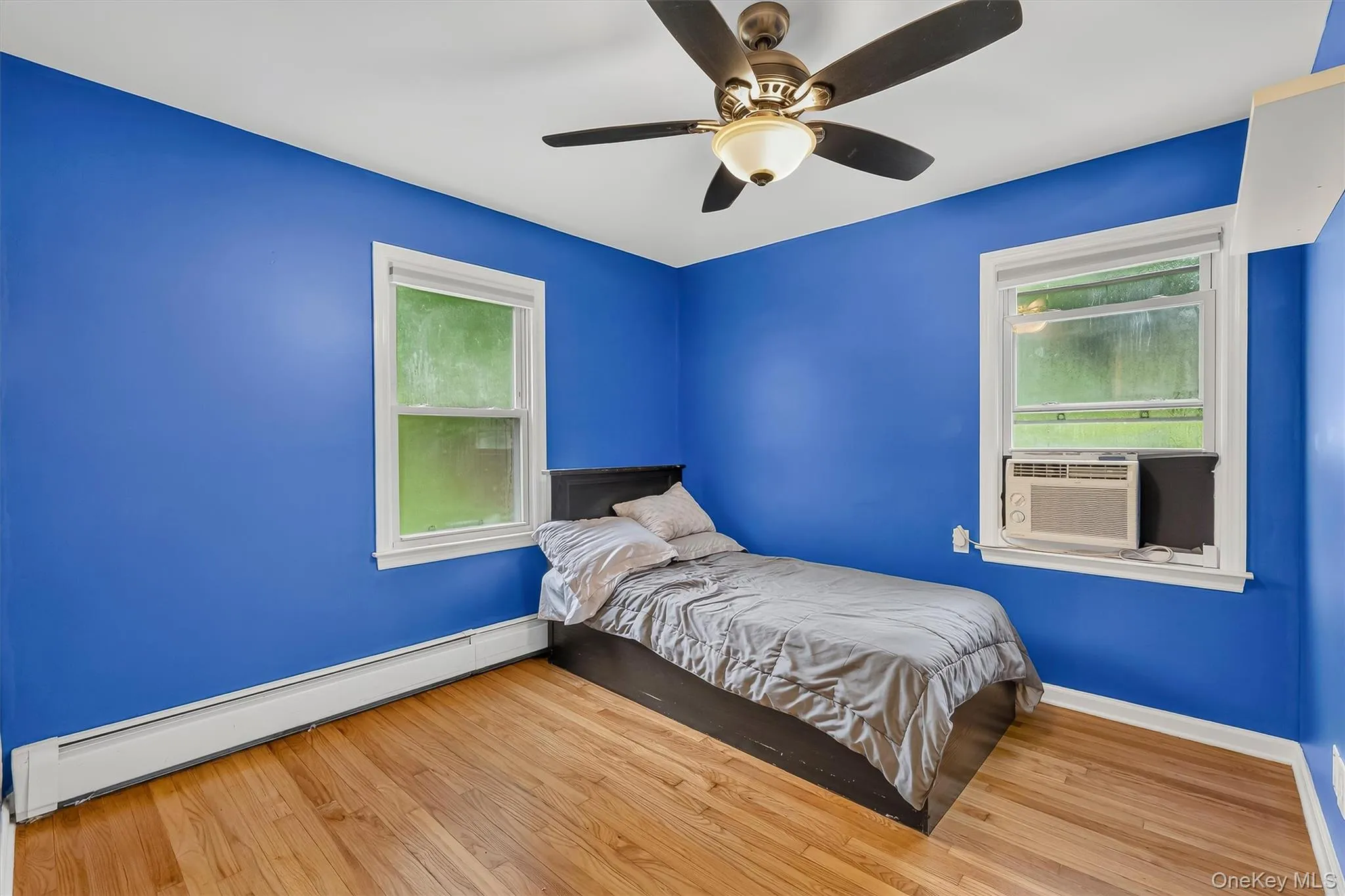 Versatile third bedroom with comfortable living space. Versatile third bedroom with comfortable living space.