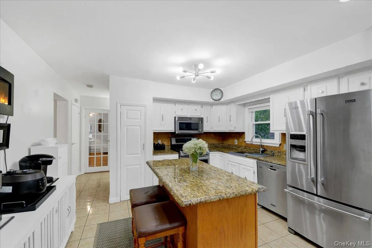 159 Locust Avenue, Cortlandt, NY, 4 Bedrooms Bedrooms, 8 Rooms Rooms,2 BathroomsBathrooms,Residential,For Rent,Locust,0,1021217 159 Locust Avenue, Cortlandt, NY, 4 Bedrooms Bedrooms, 8 Rooms Rooms,2 BathroomsBathrooms,Residential,For Rent,Locust,0,1021217