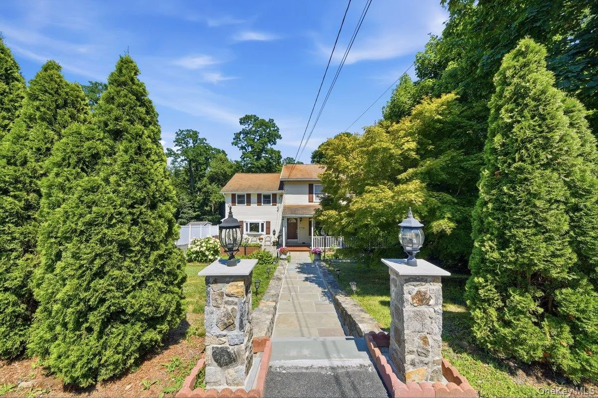 159 Locust Avenue, Cortlandt, NY, 4 Bedrooms Bedrooms, 8 Rooms Rooms,2 BathroomsBathrooms,Residential,For Rent,Locust,0,1021217 159 Locust Avenue, Cortlandt, NY, 4 Bedrooms Bedrooms, 8 Rooms Rooms,2 BathroomsBathrooms,Residential,For Rent,Locust,0,1021217