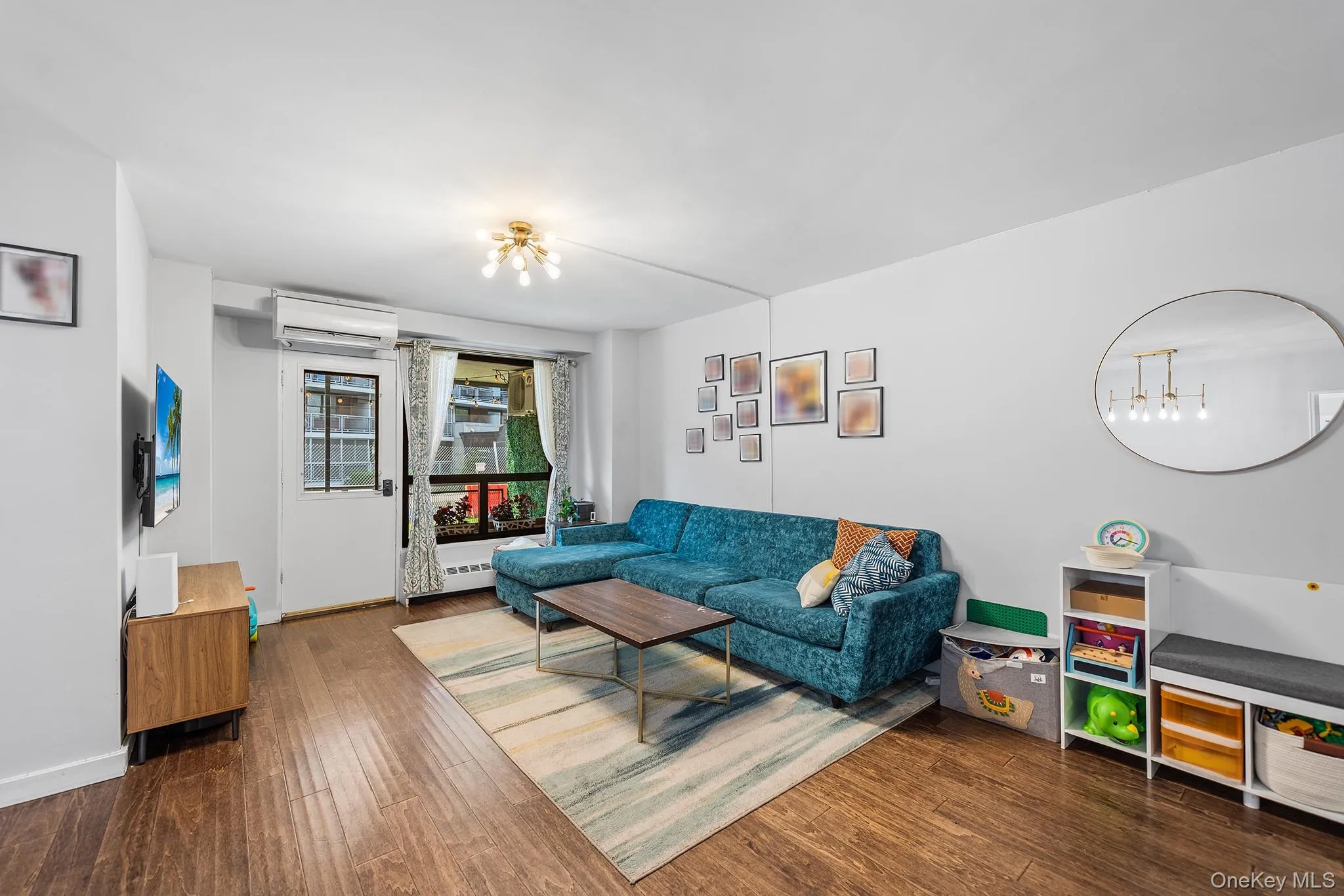 61-35 98 Street, New York, NY, 3 Bedrooms Bedrooms, 6 Rooms Rooms,2 BathroomsBathrooms,Residential,For Rent,98,0,1021219 61-35 98 Street, New York, NY, 3 Bedrooms Bedrooms, 6 Rooms Rooms,2 BathroomsBathrooms,Residential,For Rent,98,0,1021219
