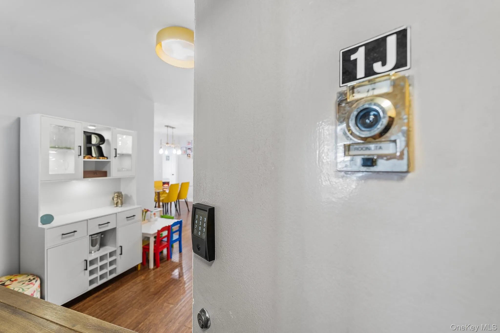 61-35 98 Street, New York, NY, 3 Bedrooms Bedrooms, 6 Rooms Rooms,2 BathroomsBathrooms,Residential,For Rent,98,0,1021219 61-35 98 Street, New York, NY, 3 Bedrooms Bedrooms, 6 Rooms Rooms,2 BathroomsBathrooms,Residential,For Rent,98,0,1021219