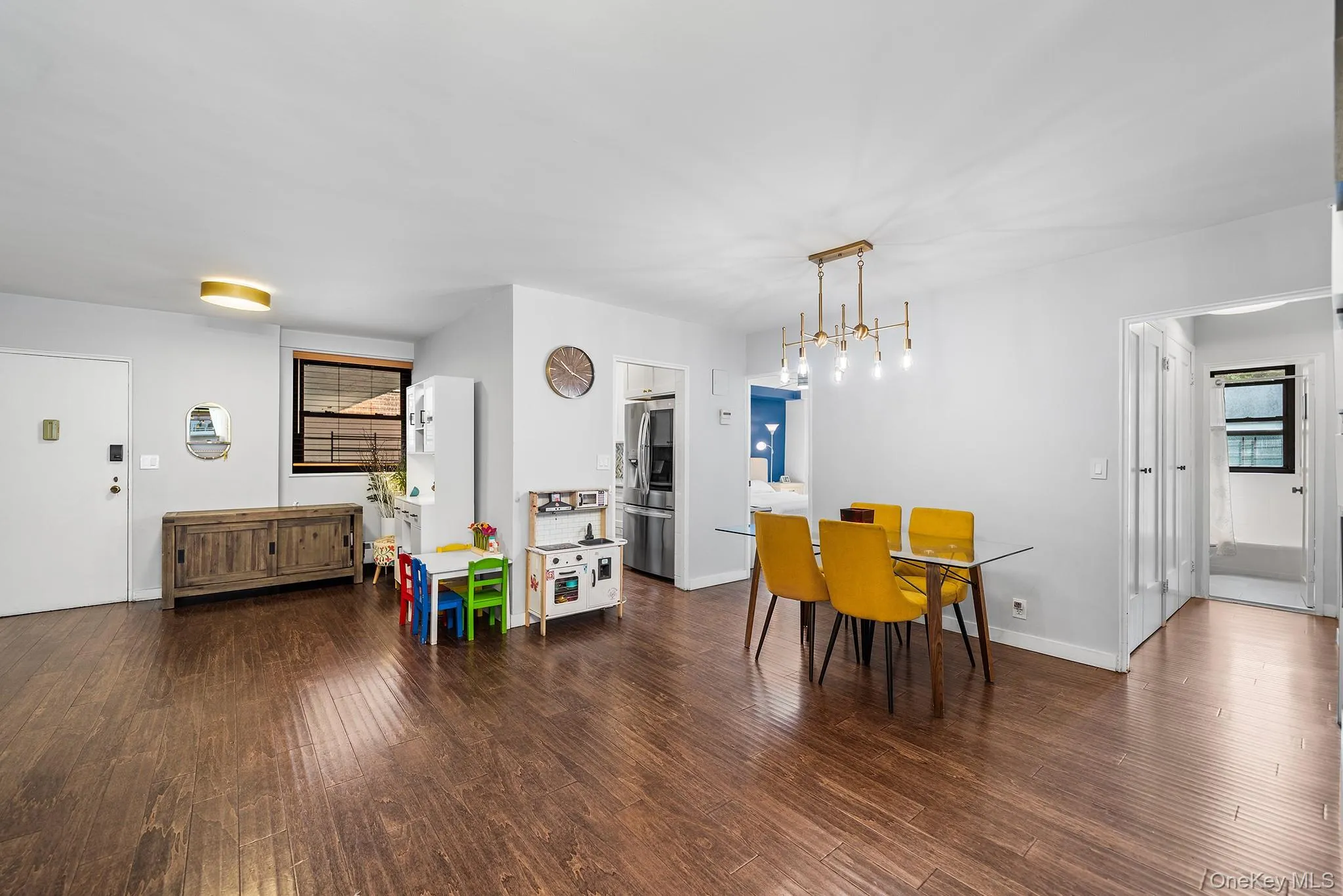 61-35 98 Street, New York, NY, 3 Bedrooms Bedrooms, 6 Rooms Rooms,2 BathroomsBathrooms,Residential,For Rent,98,0,1021219 61-35 98 Street, New York, NY, 3 Bedrooms Bedrooms, 6 Rooms Rooms,2 BathroomsBathrooms,Residential,For Rent,98,0,1021219