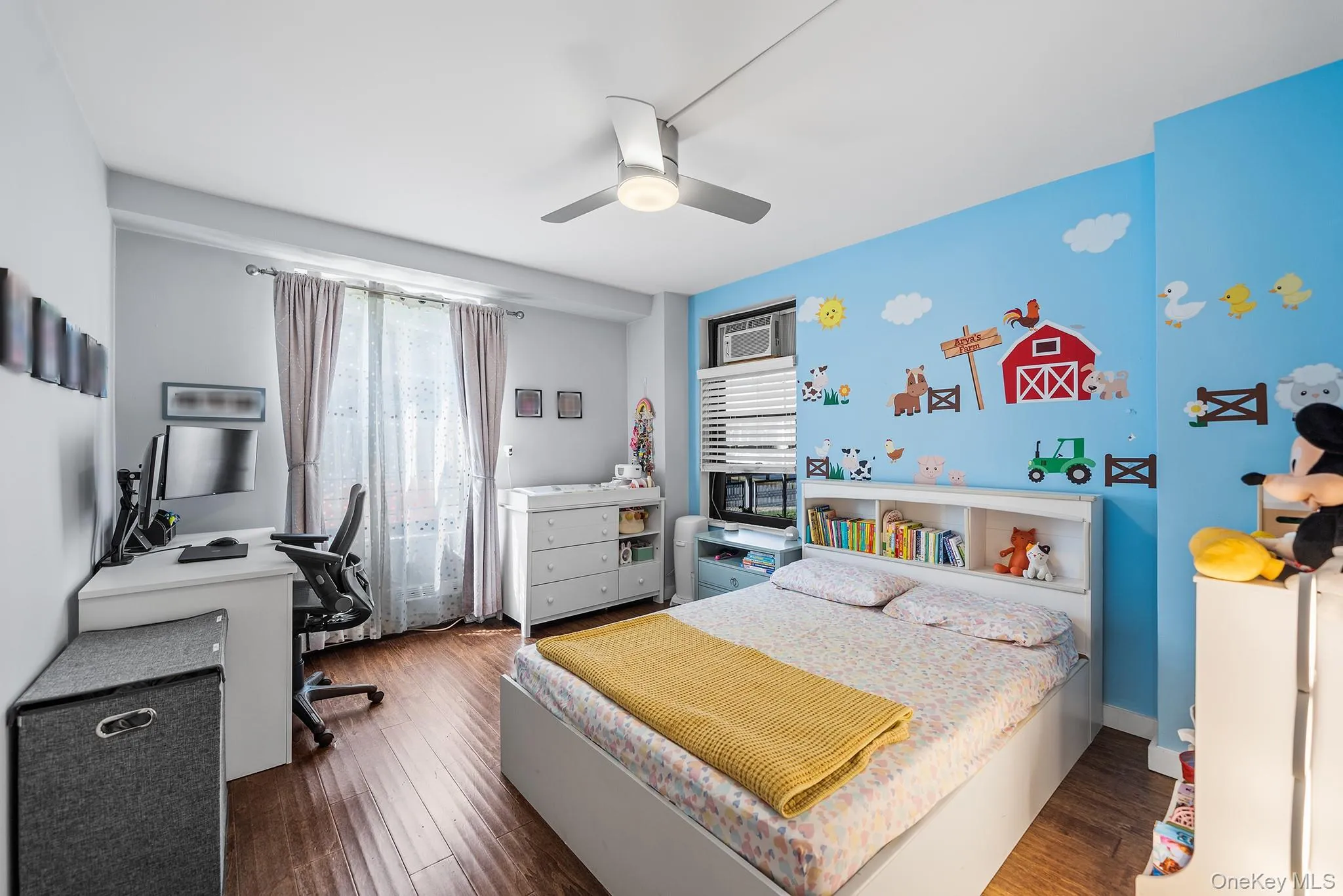 61-35 98 Street, New York, NY, 3 Bedrooms Bedrooms, 6 Rooms Rooms,2 BathroomsBathrooms,Residential,For Rent,98,0,1021219 61-35 98 Street, New York, NY, 3 Bedrooms Bedrooms, 6 Rooms Rooms,2 BathroomsBathrooms,Residential,For Rent,98,0,1021219