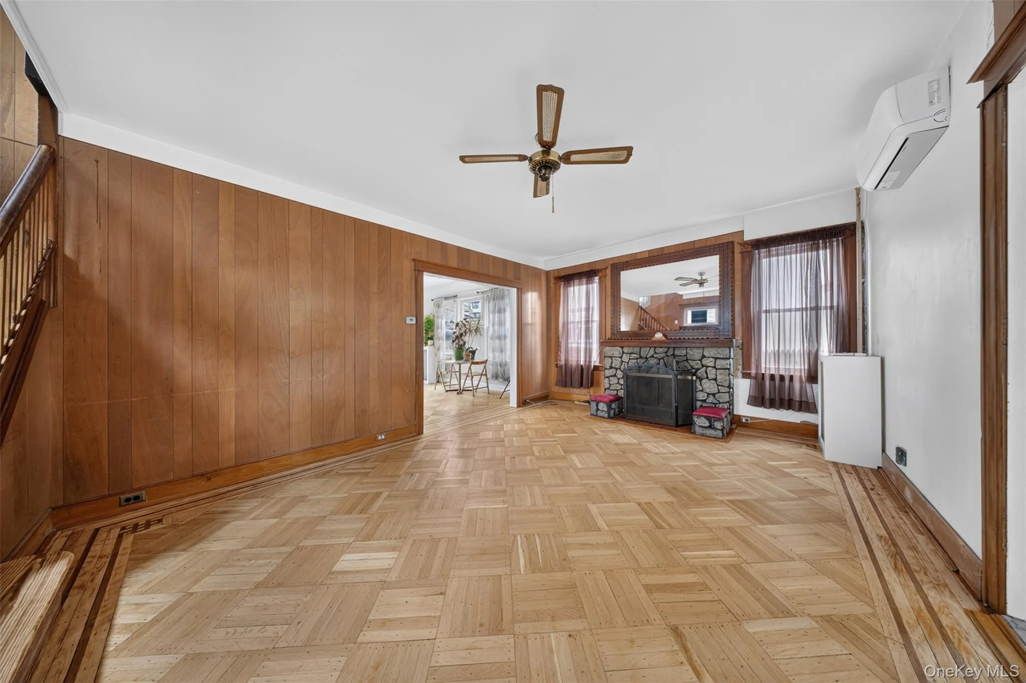 43-23 167th Street, New York, NY, 3 Bedrooms Bedrooms, 11 Rooms Rooms,1 BathroomBathrooms,Residential,For Rent,167th,0,1021224 43-23 167th Street, New York, NY, 3 Bedrooms Bedrooms, 11 Rooms Rooms,1 BathroomBathrooms,Residential,For Rent,167th,0,1021224