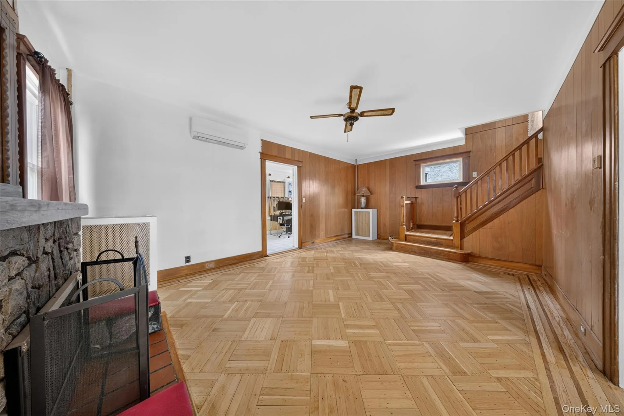 43-23 167th Street, New York, NY, 3 Bedrooms Bedrooms, 11 Rooms Rooms,1 BathroomBathrooms,Residential,For Rent,167th,0,1021224 43-23 167th Street, New York, NY, 3 Bedrooms Bedrooms, 11 Rooms Rooms,1 BathroomBathrooms,Residential,For Rent,167th,0,1021224