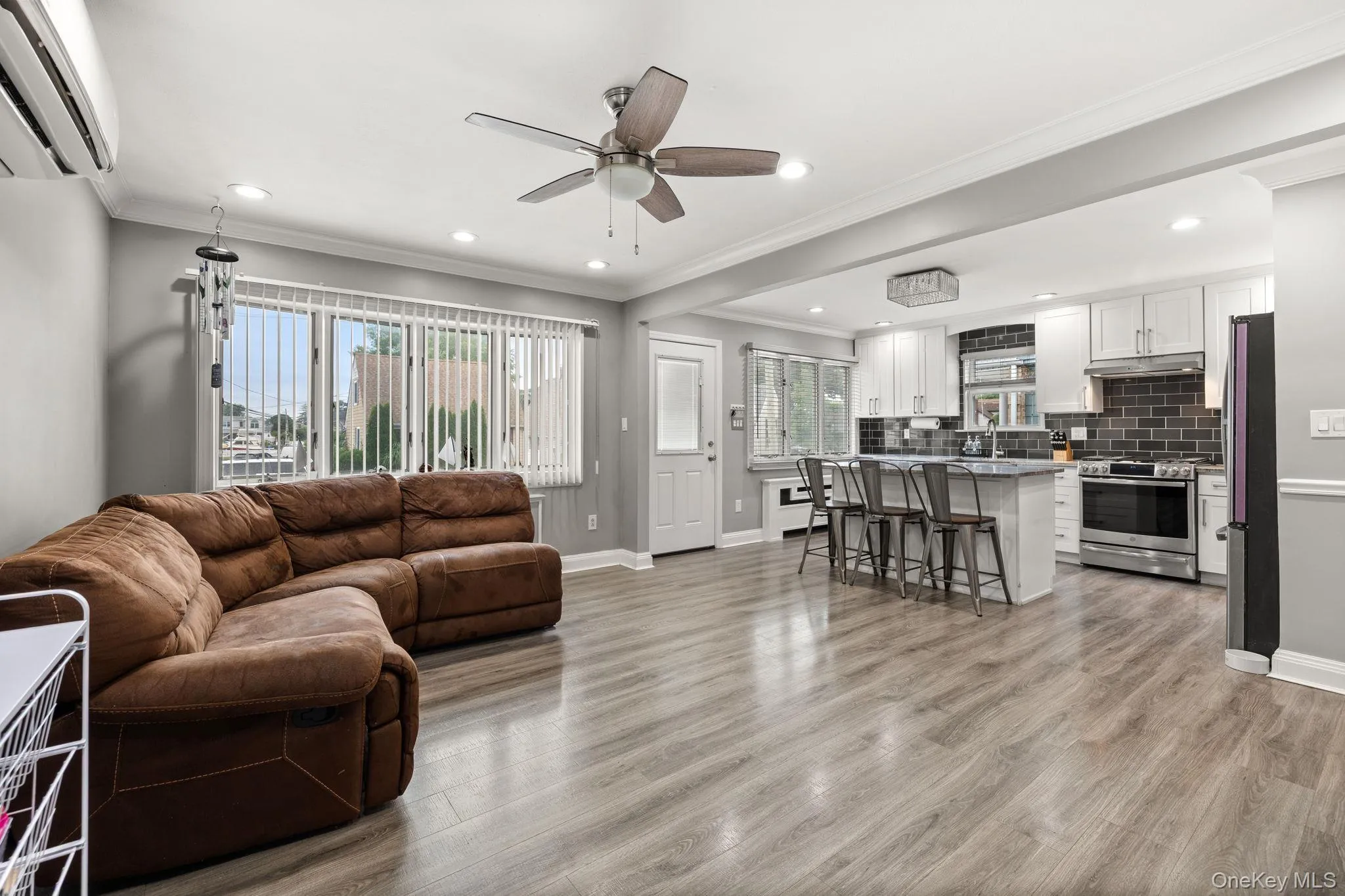 2383 Riverside Drive, Hempstead, NY, 6 Bedrooms Bedrooms, 8 Rooms Rooms,2 BathroomsBathrooms,Residential,For Rent,Riverside,0,1021229 2383 Riverside Drive, Hempstead, NY, 6 Bedrooms Bedrooms, 8 Rooms Rooms,2 BathroomsBathrooms,Residential,For Rent,Riverside,0,1021229