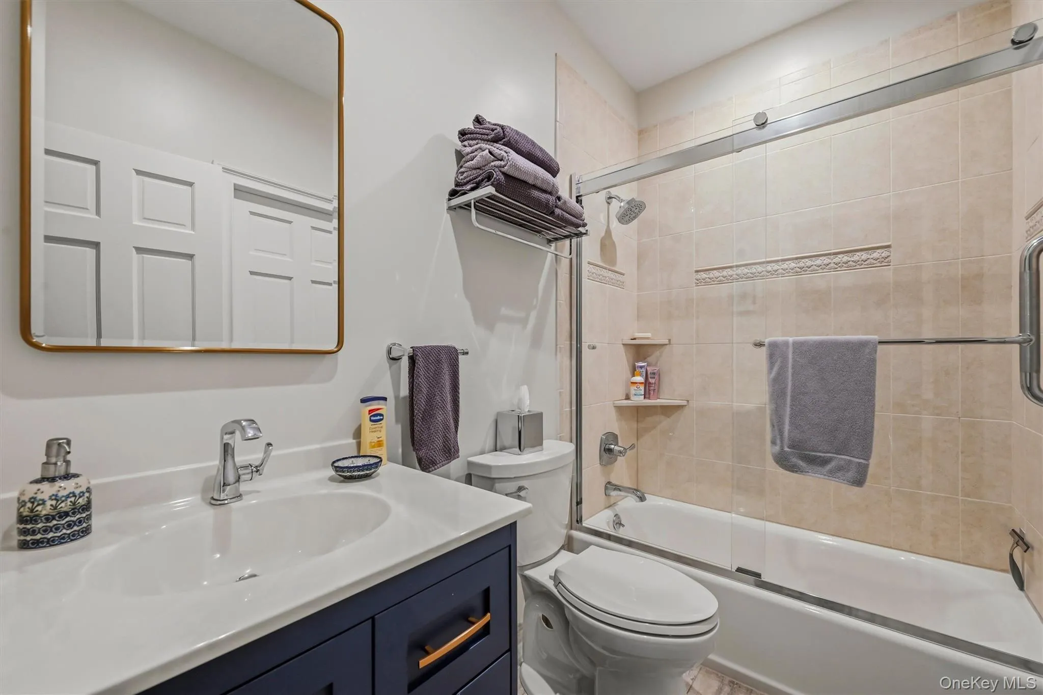 Full Bath on First Level Full Bath on First Level