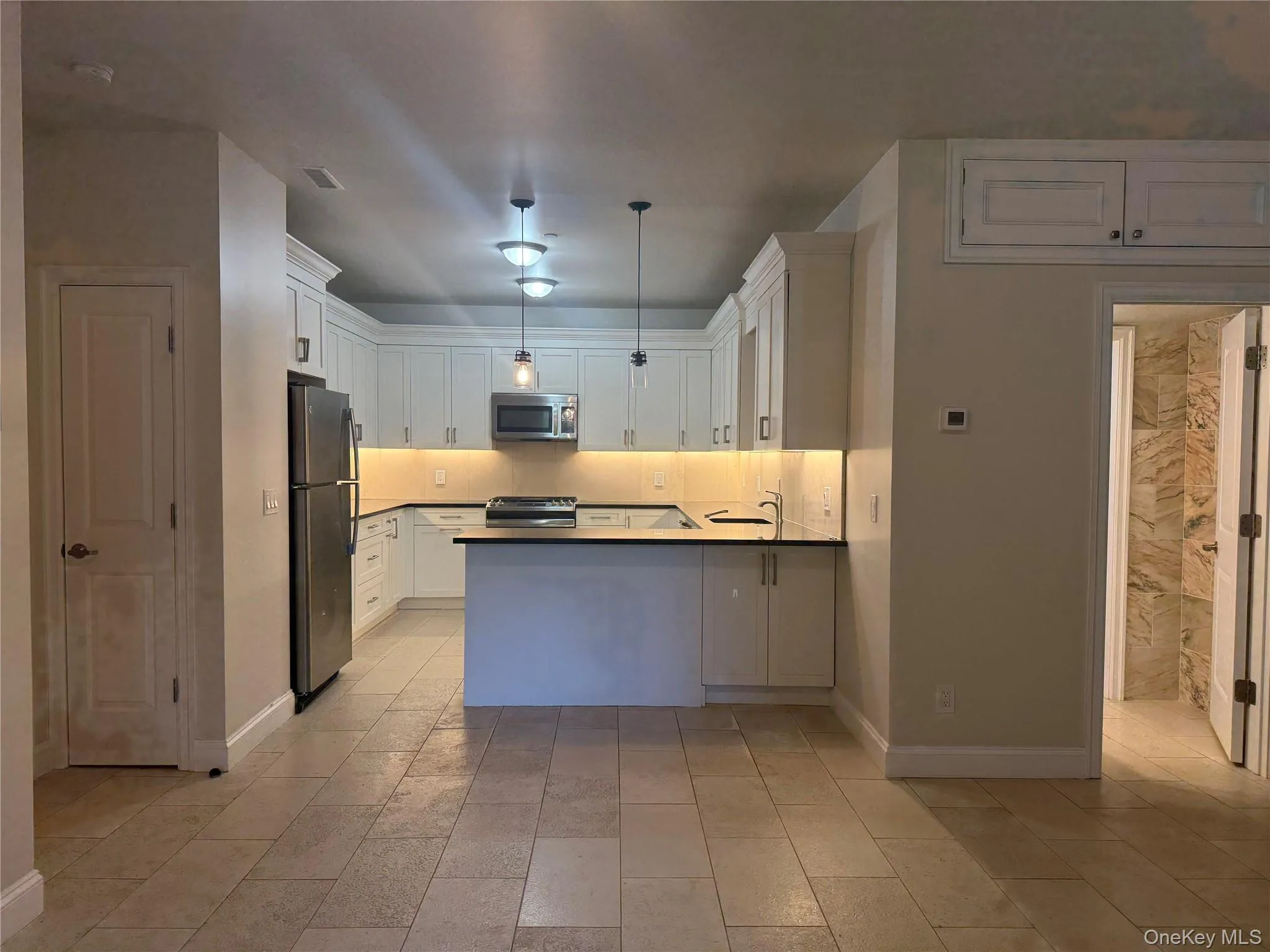 125 Main Street, Ossining, NY, 2 Bedrooms Bedrooms, 3 Rooms Rooms,1 BathroomBathrooms,Residential Lease,For Rent,Main,0,1021235 125 Main Street, Ossining, NY, 2 Bedrooms Bedrooms, 3 Rooms Rooms,1 BathroomBathrooms,Residential Lease,For Rent,Main,0,1021235