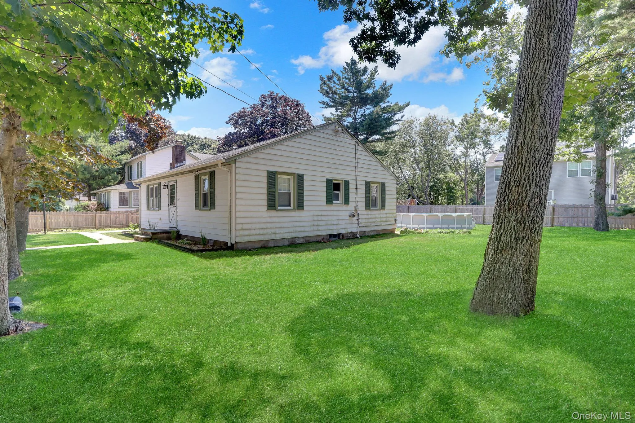100 Lincoln Drive, Brookhaven, NY, 2 Bedrooms Bedrooms, 5 Rooms Rooms,1 BathroomBathrooms,Residential,For Rent,Lincoln,0,1021242 100 Lincoln Drive, Brookhaven, NY, 2 Bedrooms Bedrooms, 5 Rooms Rooms,1 BathroomBathrooms,Residential,For Rent,Lincoln,0,1021242