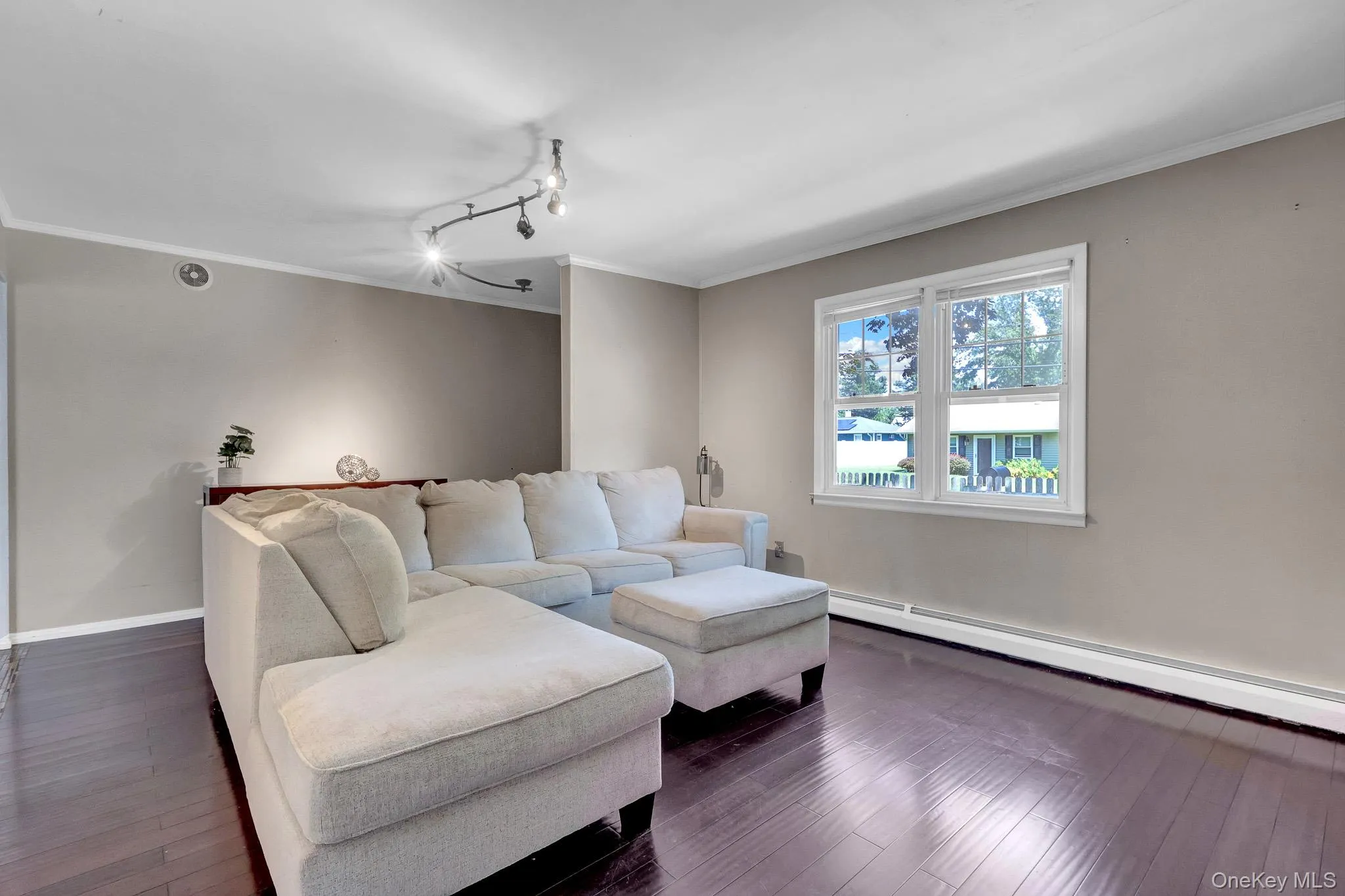 100 Lincoln Drive, Brookhaven, NY, 2 Bedrooms Bedrooms, 5 Rooms Rooms,1 BathroomBathrooms,Residential,For Rent,Lincoln,0,1021242 100 Lincoln Drive, Brookhaven, NY, 2 Bedrooms Bedrooms, 5 Rooms Rooms,1 BathroomBathrooms,Residential,For Rent,Lincoln,0,1021242