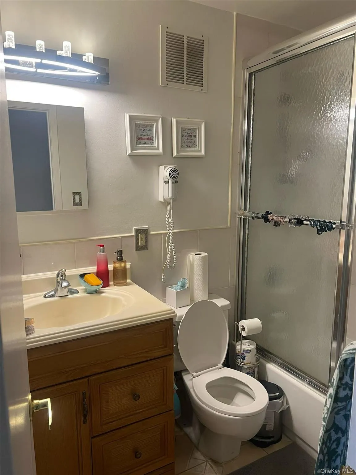 2524 120th Street, New York, NY, 3 Bedrooms Bedrooms, 5 Rooms Rooms,2 BathroomsBathrooms,Residential,For Rent,120th,0,1021244 2524 120th Street, New York, NY, 3 Bedrooms Bedrooms, 5 Rooms Rooms,2 BathroomsBathrooms,Residential,For Rent,120th,0,1021244