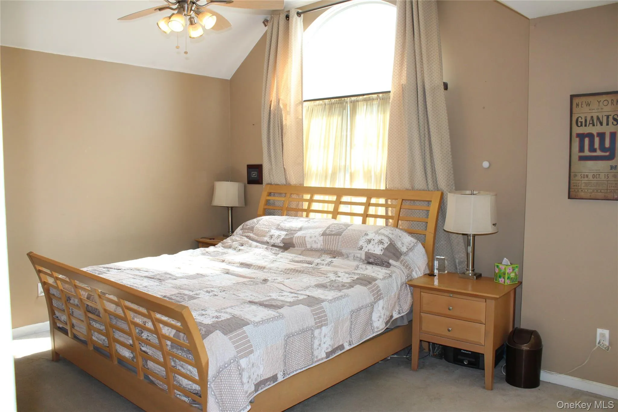 Primary Suite with Attached Full Bath Primary Suite with Attached Full Bath