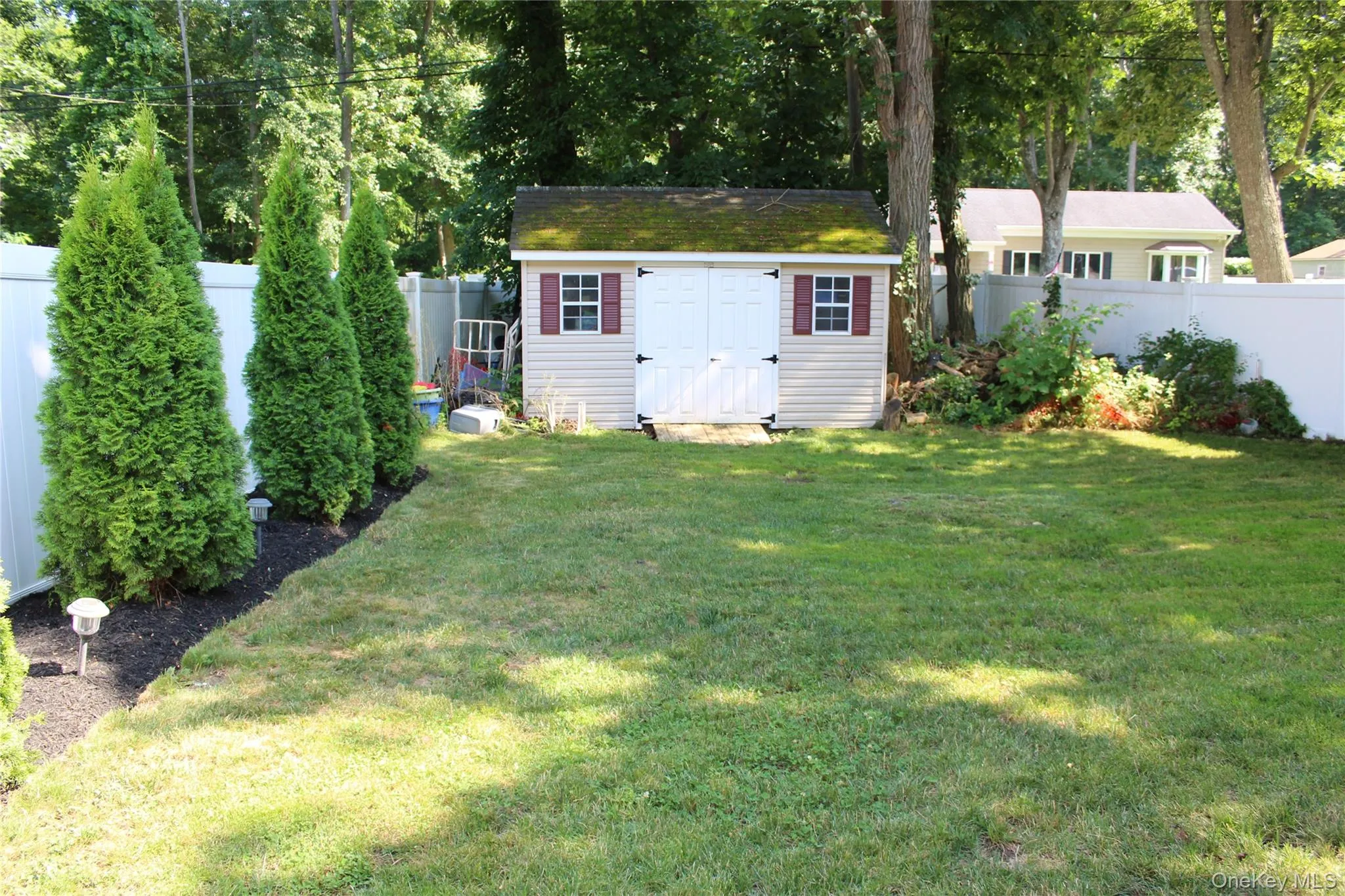 3 Lonscreek Place, Brookhaven, NY, 4 Bedrooms Bedrooms, 8 Rooms Rooms,2 BathroomsBathrooms,Residential,For Rent,Lonscreek,0,1021245 3 Lonscreek Place, Brookhaven, NY, 4 Bedrooms Bedrooms, 8 Rooms Rooms,2 BathroomsBathrooms,Residential,For Rent,Lonscreek,0,1021245