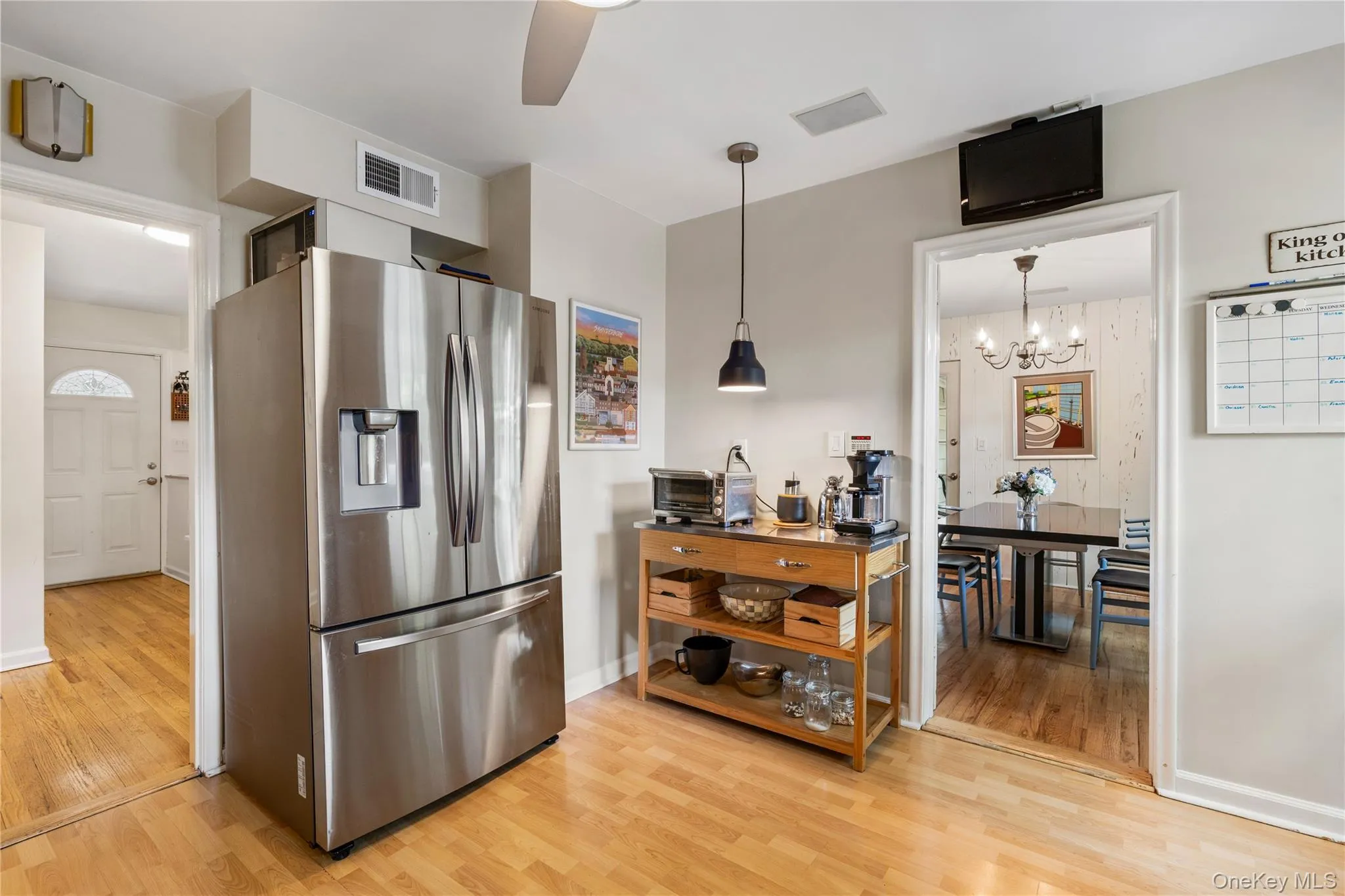 1185 Weaver Street, New Rochelle, NY, 3 Bedrooms Bedrooms, 6 Rooms Rooms,2 BathroomsBathrooms,Residential,For Rent,Weaver,0,1021246 1185 Weaver Street, New Rochelle, NY, 3 Bedrooms Bedrooms, 6 Rooms Rooms,2 BathroomsBathrooms,Residential,For Rent,Weaver,0,1021246