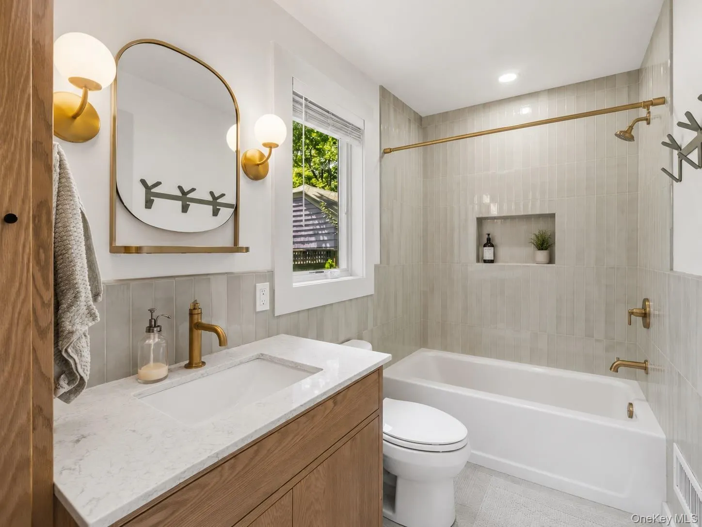 103 Hastings Avenue, Cortlandt, NY, 1 Bedroom Bedrooms, 5 Rooms Rooms,1 BathroomBathrooms,Residential Lease,For Rent,Hastings,0,1021254 103 Hastings Avenue, Cortlandt, NY, 1 Bedroom Bedrooms, 5 Rooms Rooms,1 BathroomBathrooms,Residential Lease,For Rent,Hastings,0,1021254